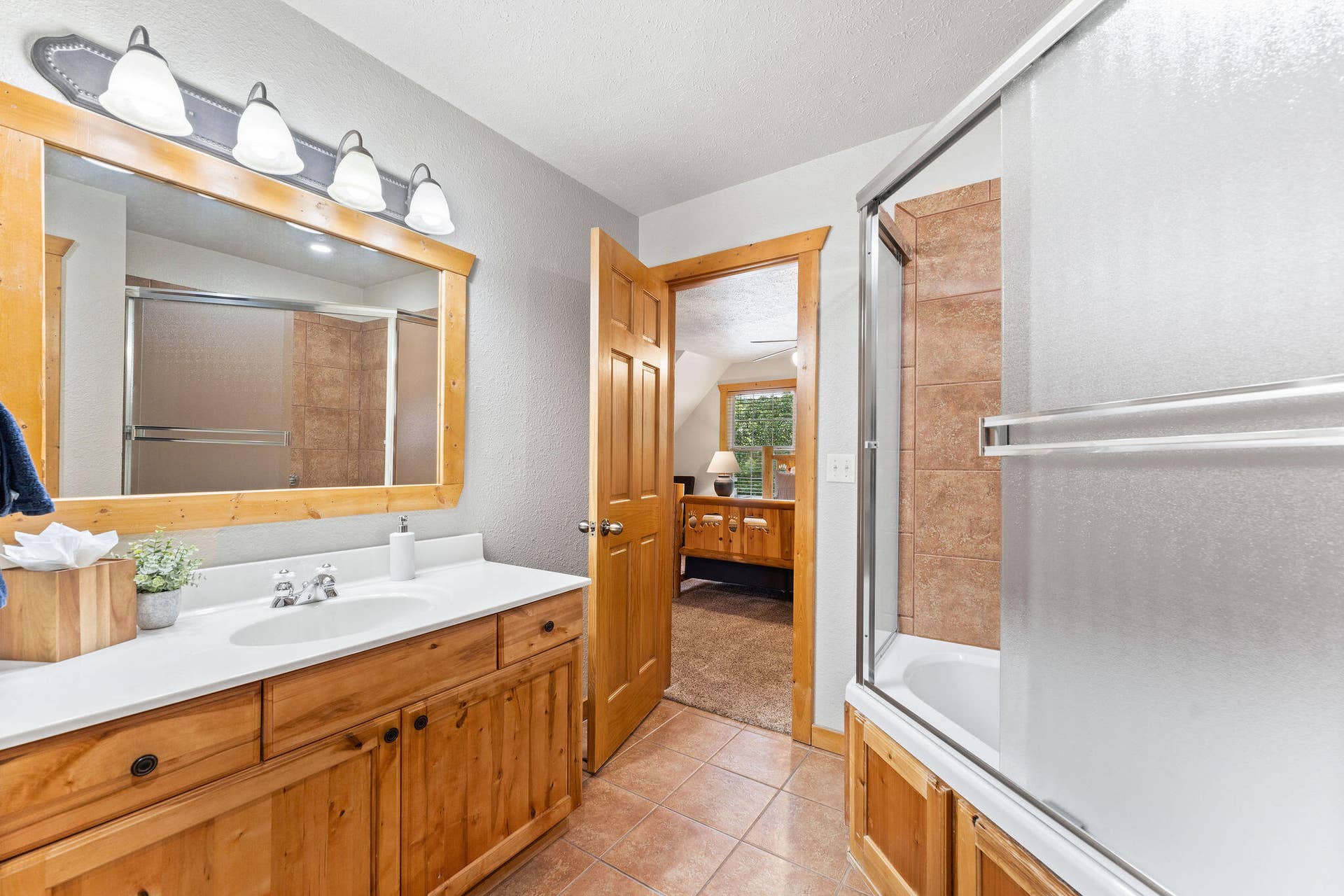 92 Cantwell Lane, #82, Branson West, MO 65737 Bathroom