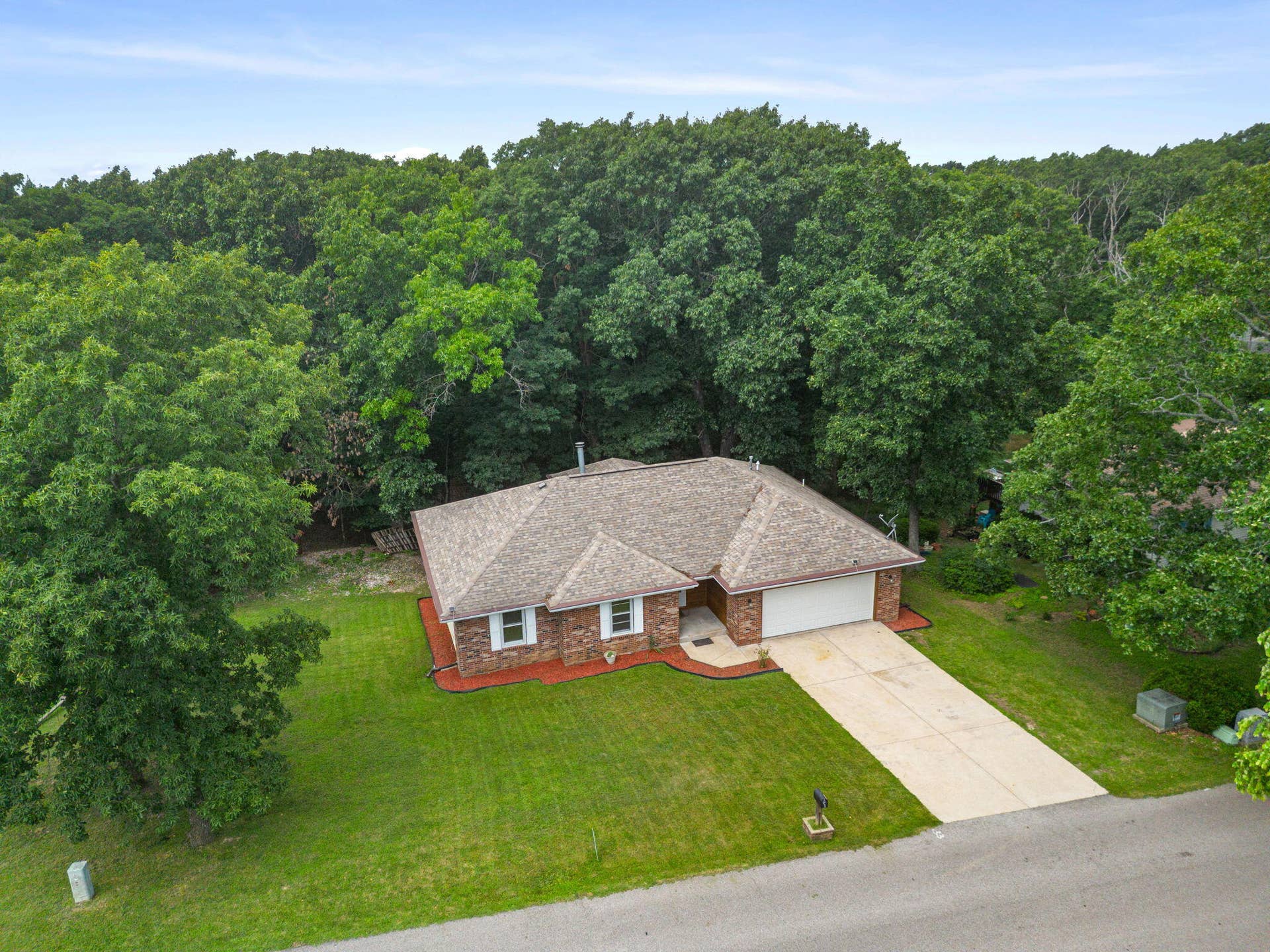 8 Northwoods Drive, Kimberling City, MO 65686 8-Northwoods-Dr-Lake-Life-Retreat