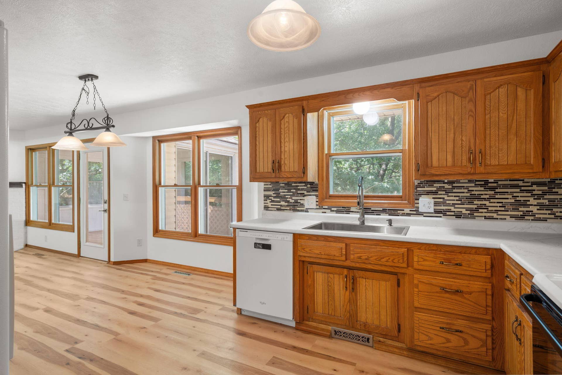 8 Northwoods Drive, Kimberling City, MO 65686 8-Northwoods-Dr-Entertain-Here