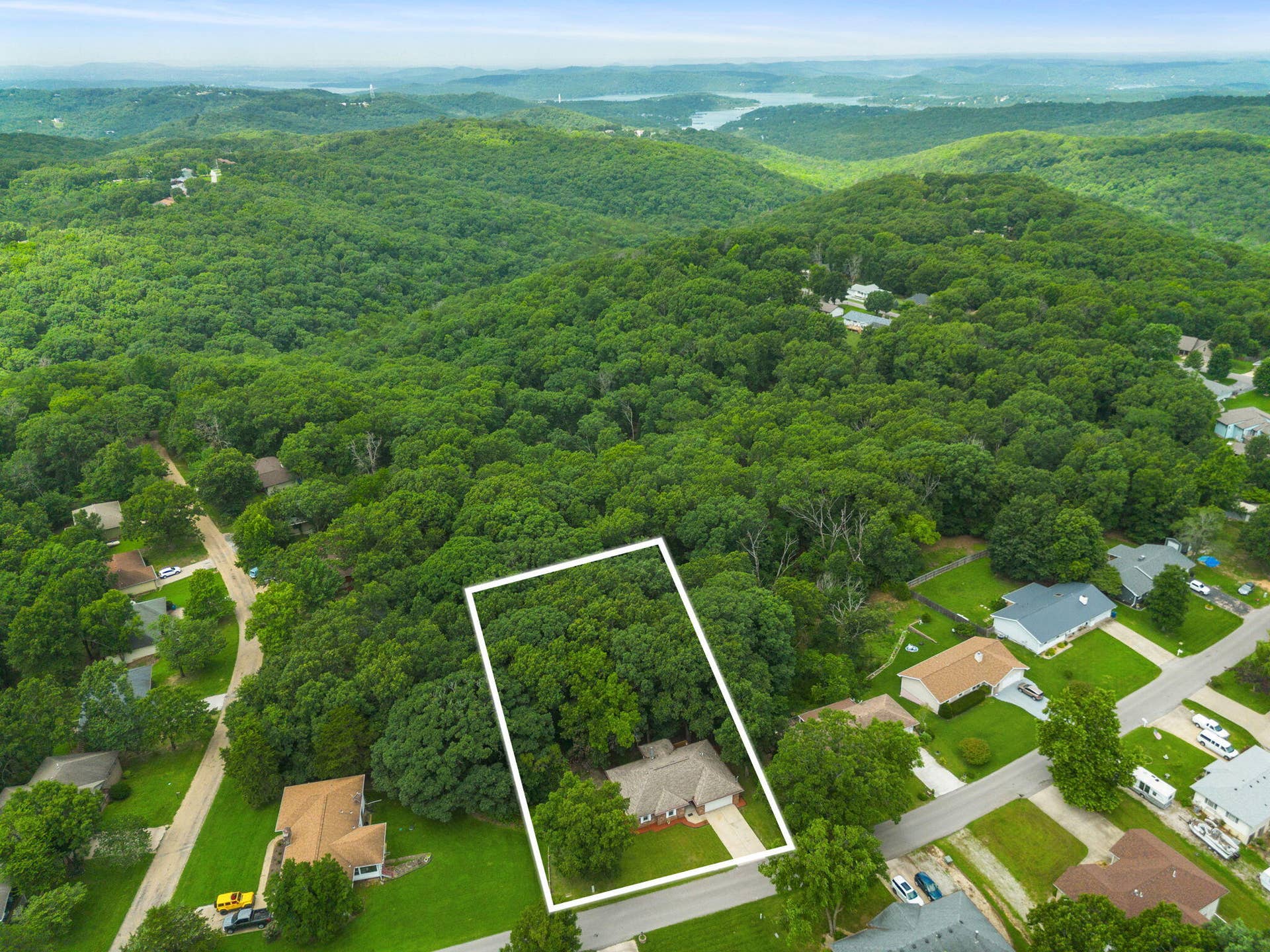 8 Northwoods Drive, Kimberling City, MO 65686 8-Northwoods-Dr-Cozy-Lake-Home