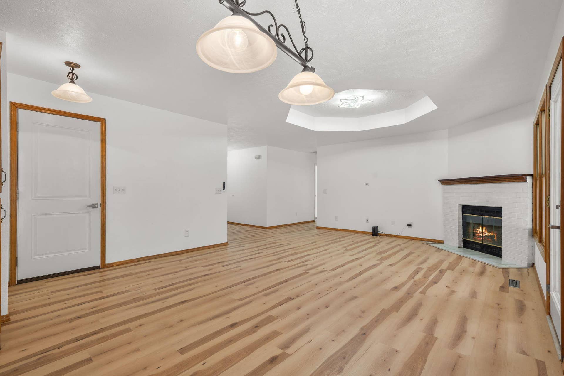8 Northwoods Drive, Kimberling City, MO 65686 8-Northwoods-Dr-Room-to-Gather