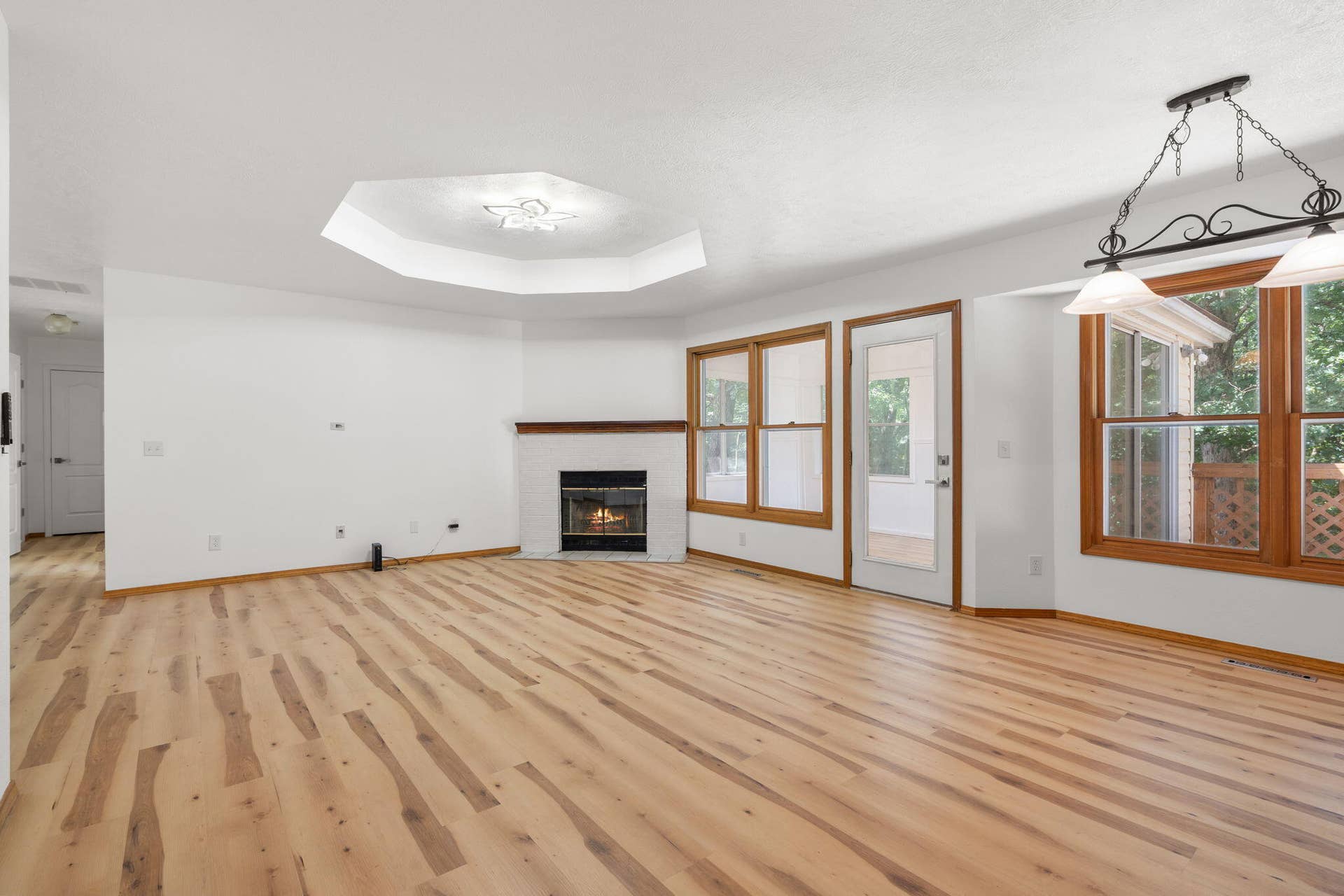8 Northwoods Drive, Kimberling City, MO 65686 8-Northwoods-Dr-Everyday-Comfort