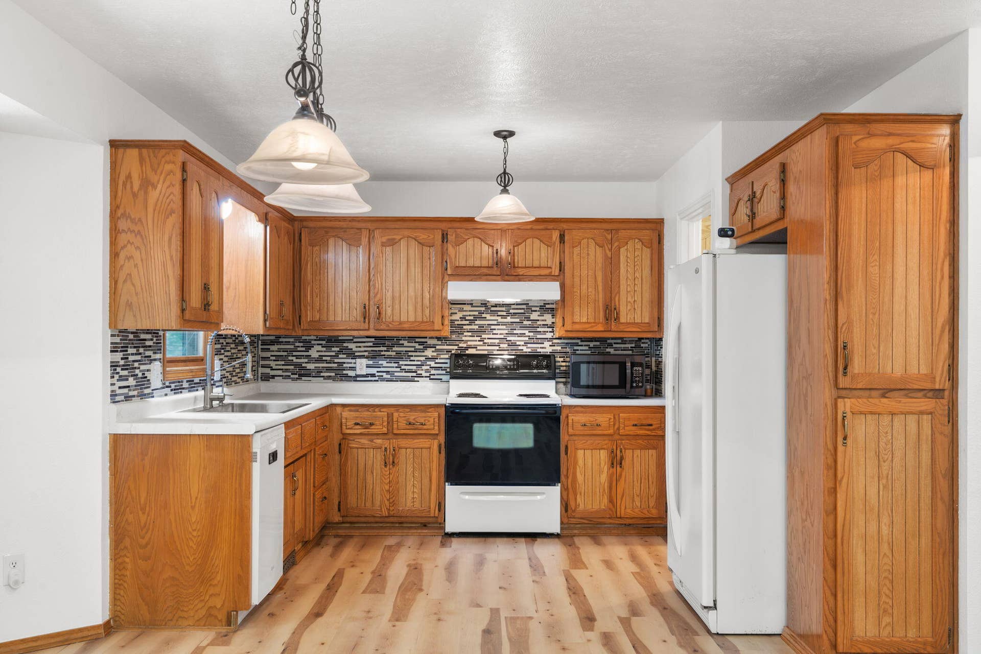 8 Northwoods Drive, Kimberling City, MO 65686 8-Northwoods-Dr-Chef's-Kitchen