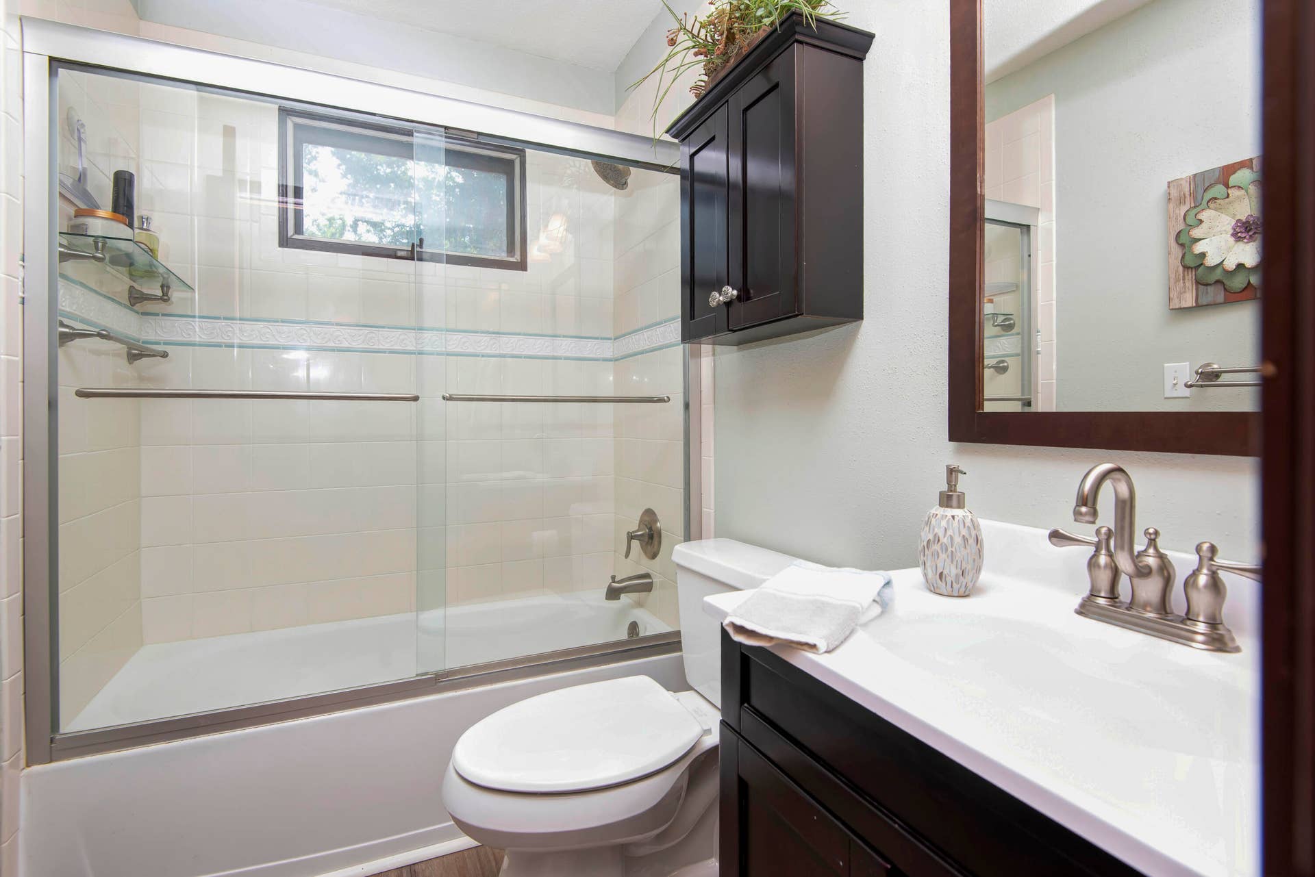 Main Level Bath