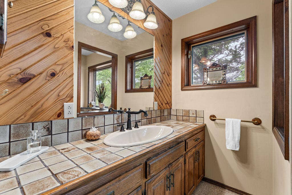 91 Blueview Lane, Kimberling City, MO 65686 Primary En-Suite