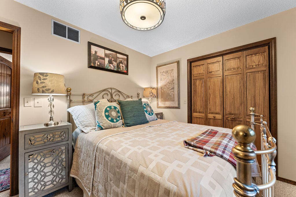 91 Blueview Lane, Kimberling City, MO 65686 Bedroom