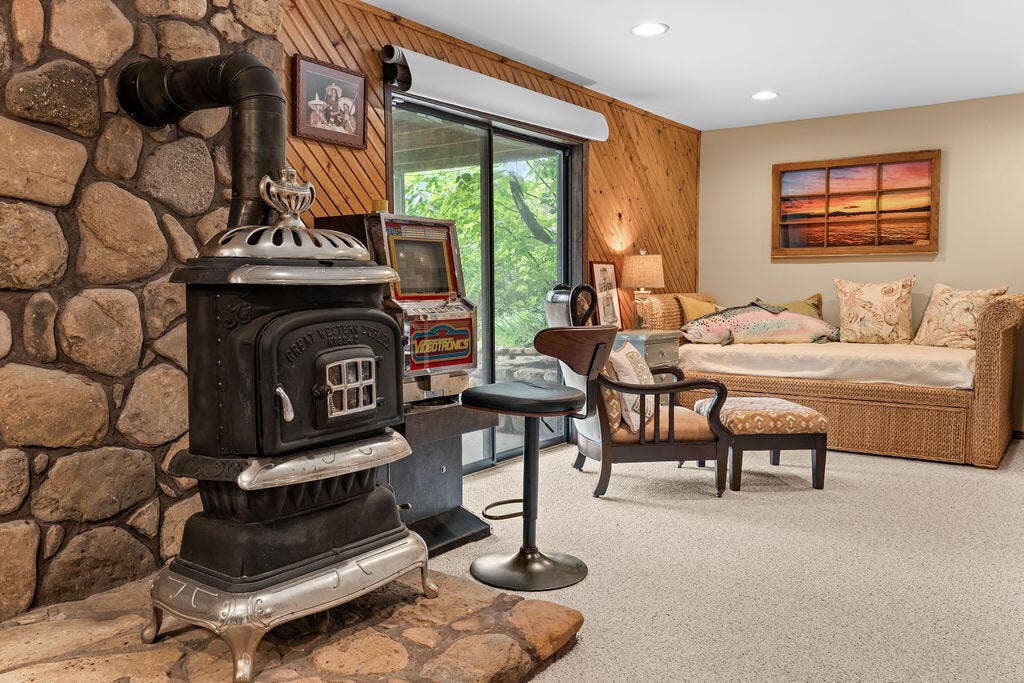 91 Blueview Lane, Kimberling City, MO 65686 Downstairs Living Area