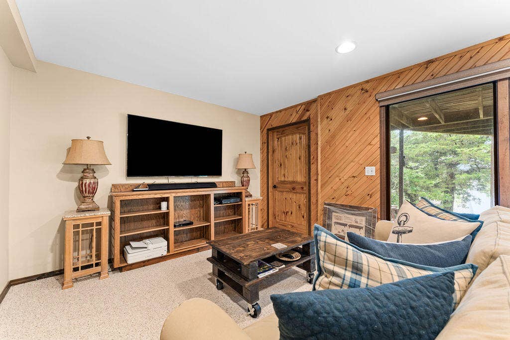 91 Blueview Lane, Kimberling City, MO 65686 Downstairs Living Area
