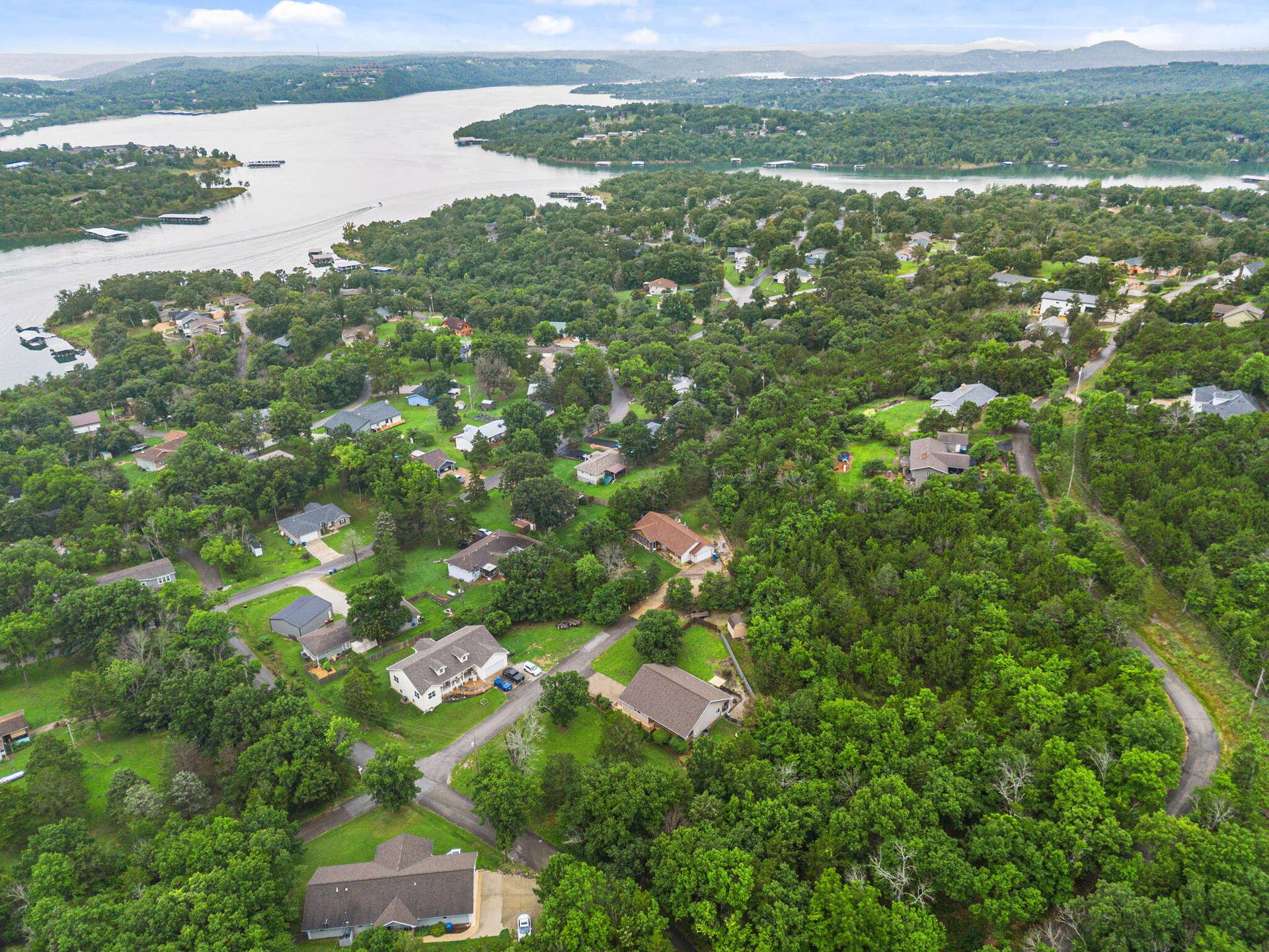 24 Elm Drive, Kimberling City, MO 65686 32-web-or-mls-DJI_0026