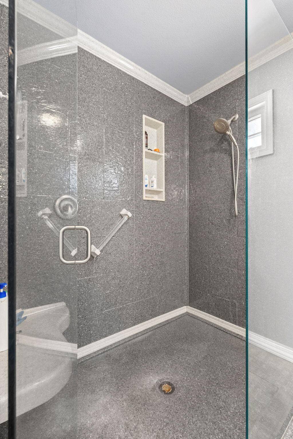 1-Hawthorne-St-Luxury-Bath
