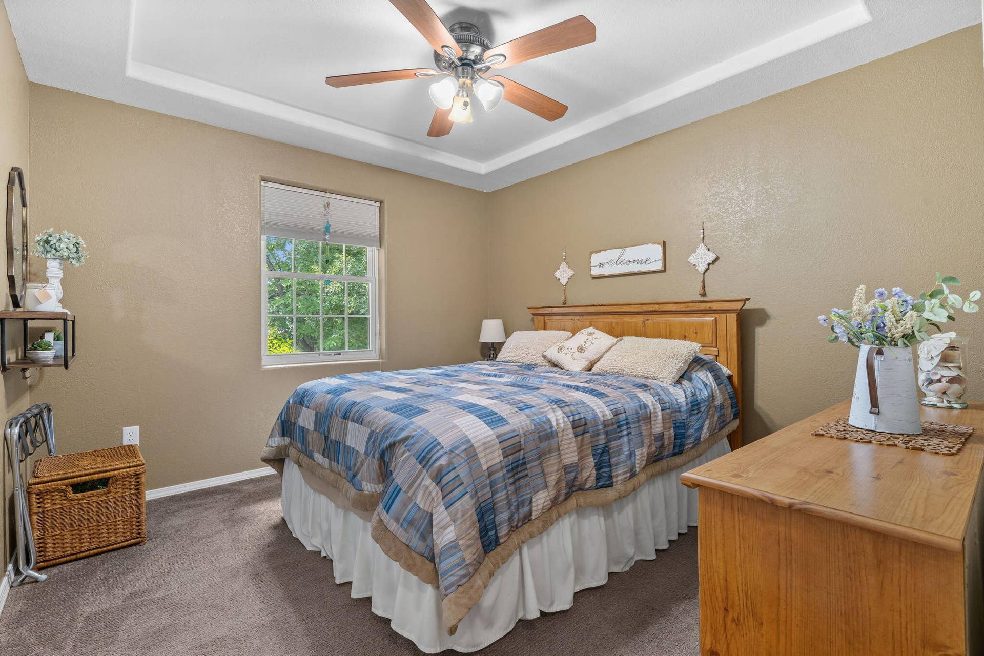 1-Hawthorne-St-Cozy-Bedroom