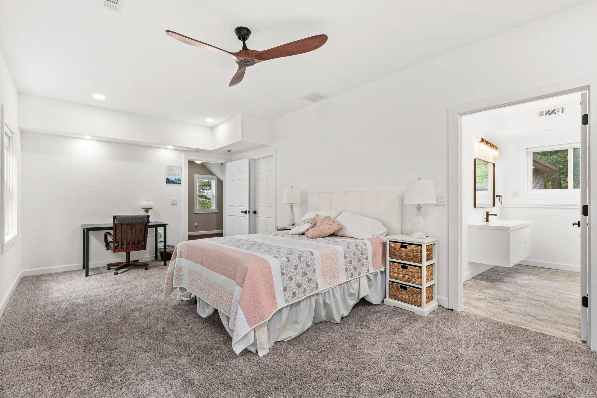 58 Kings Cove Lane, Reeds Spring, MO 65737 58-Kings-Cove-Ln-Restful-Nights