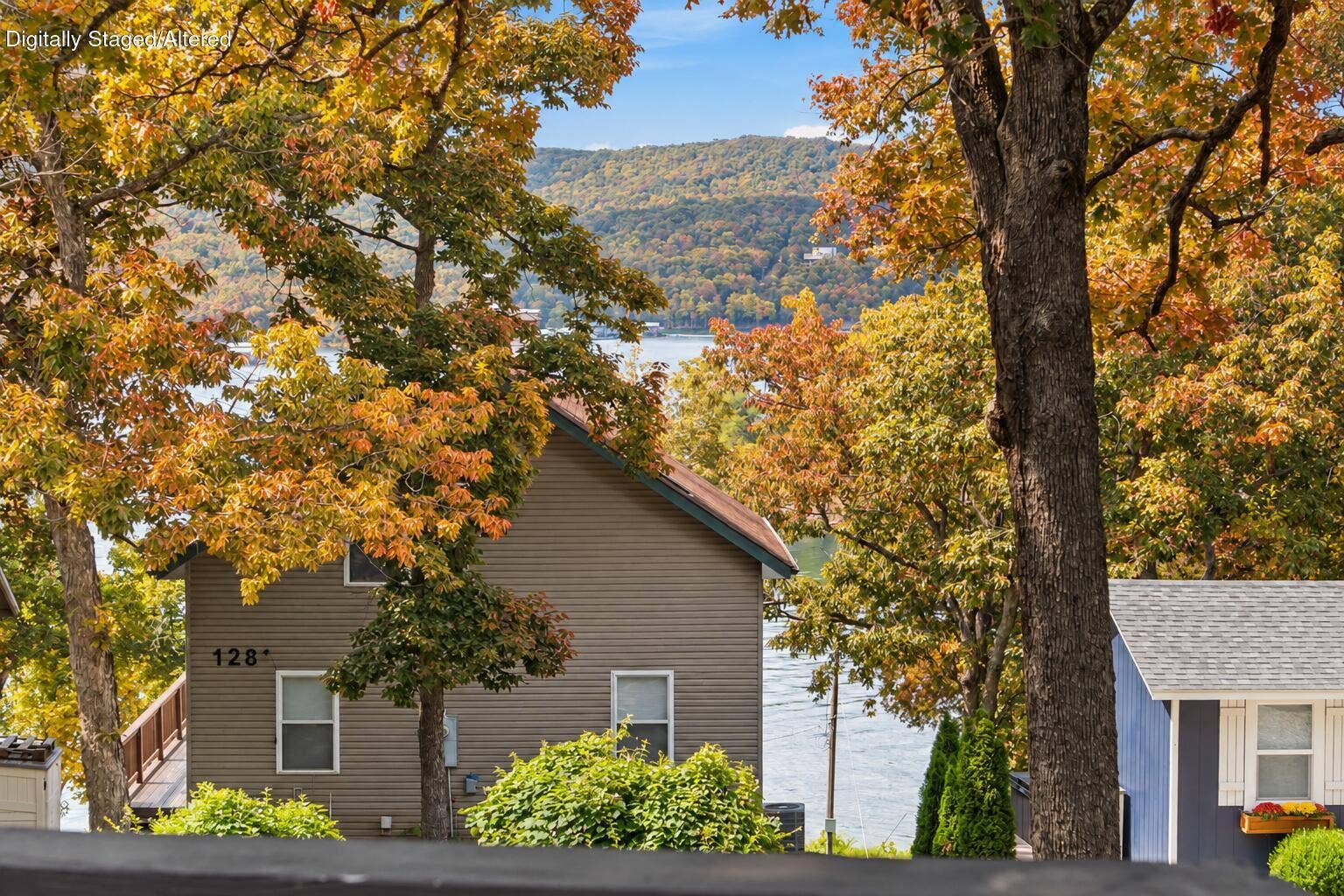 58 Kings Cove Lane, Reeds Spring, MO 65737 58-Kings-Cove-Ln-Lake-Life-Awaits
