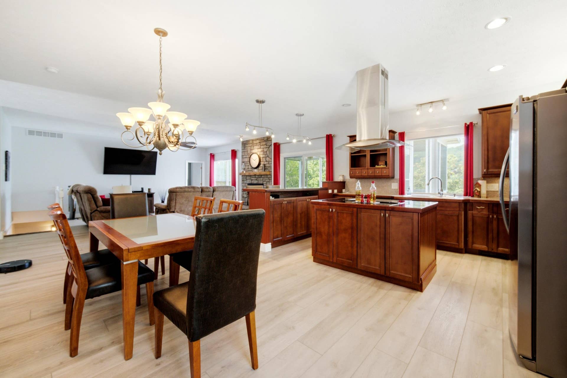 28 Whiterock Lane, Kimberling City, MO 65686 28WhiterockLane_016