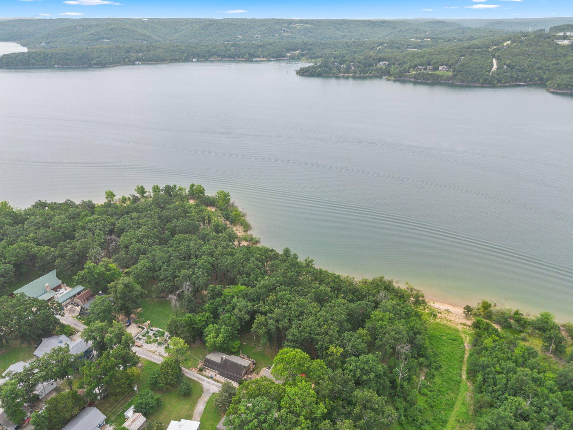 355 Tulip Road, Kimberling City, MO 65686 355-Tulip-Rd-Escape-the-Lake