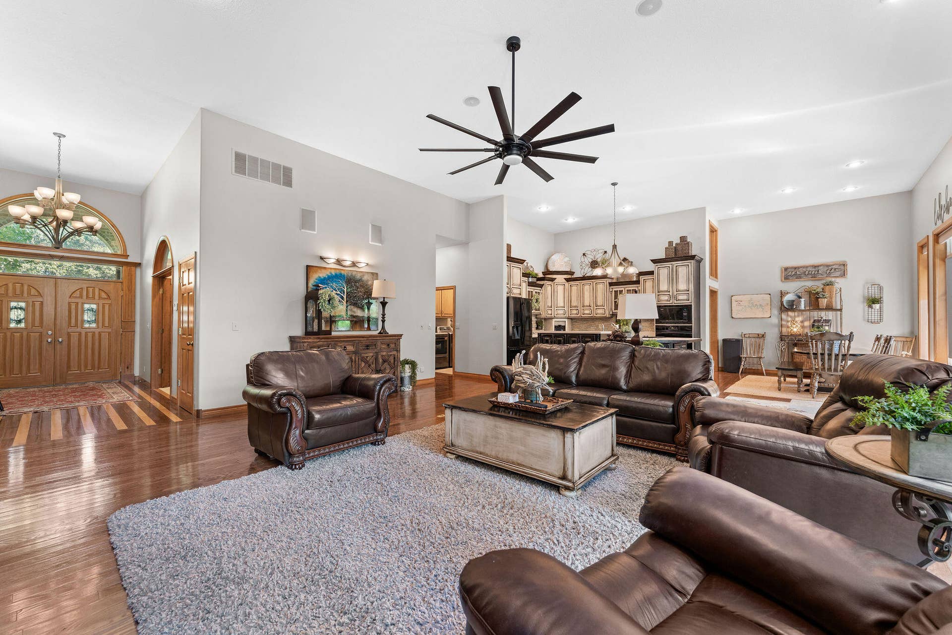 53 Holly Lane, Branson West, MO 65737 Open Concept for Easy Entertaining