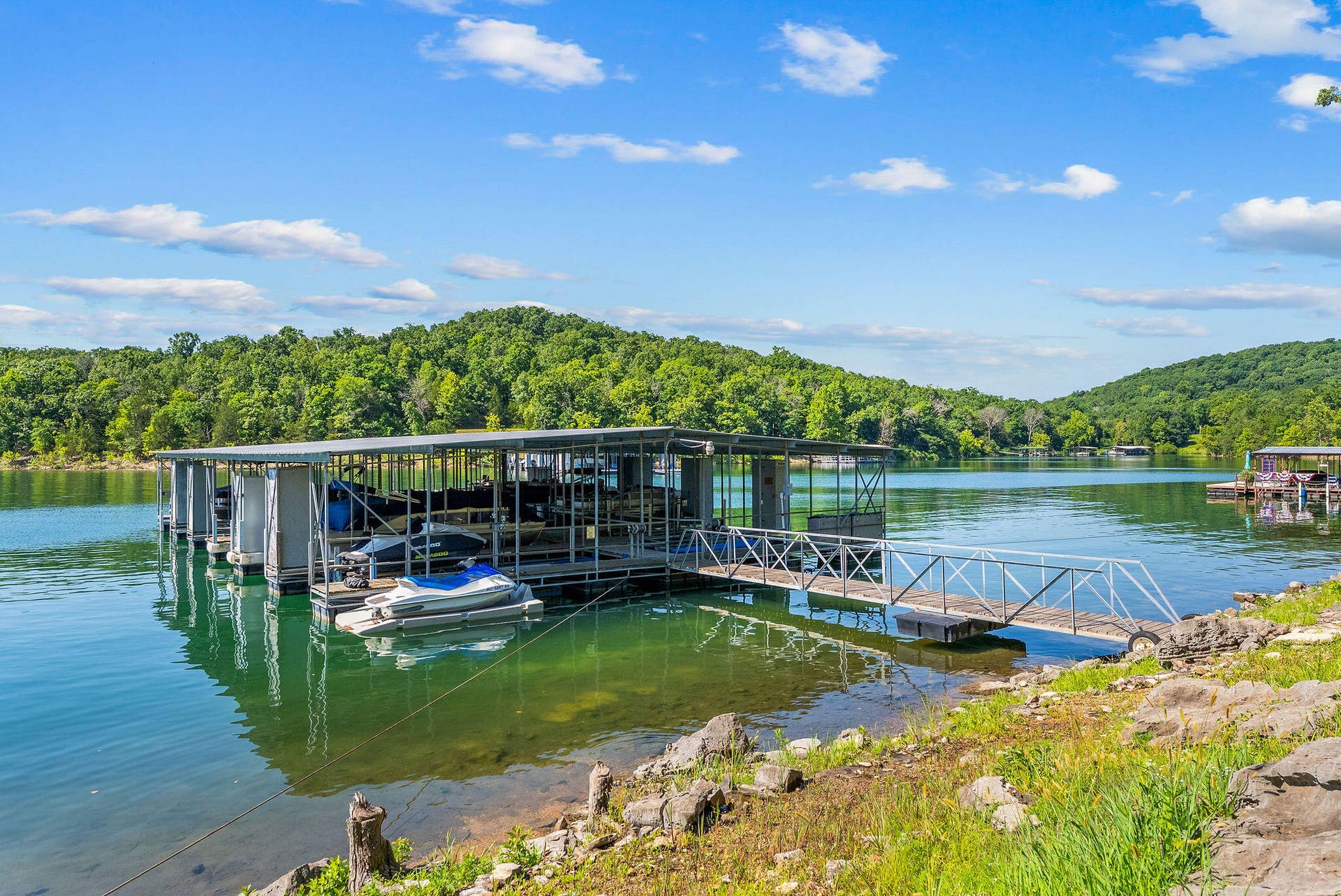 53 Holly Lane, Branson West, MO 65737 Lake Time!