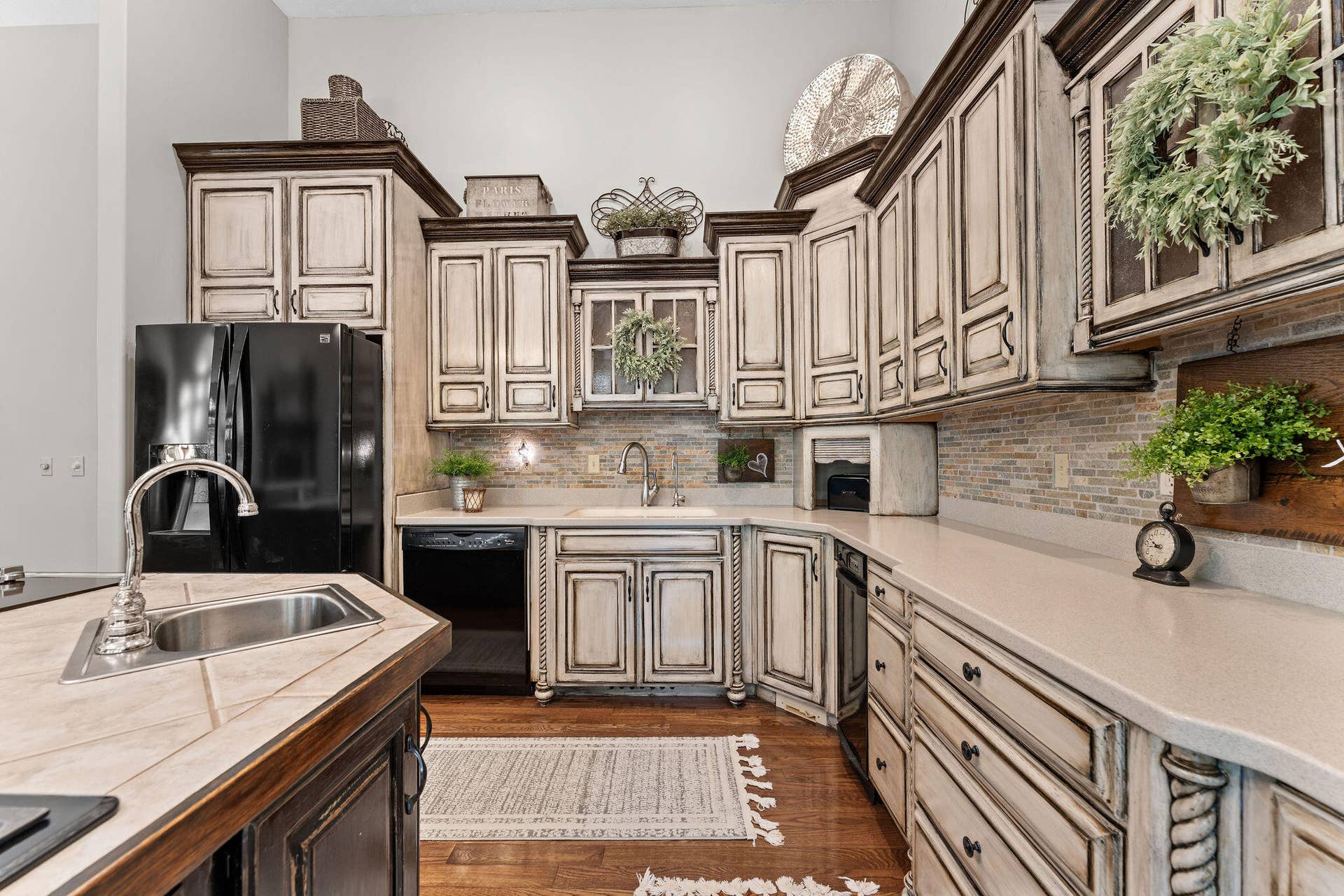 53 Holly Lane, Branson West, MO 65737 Custom Cabinetry Throughout