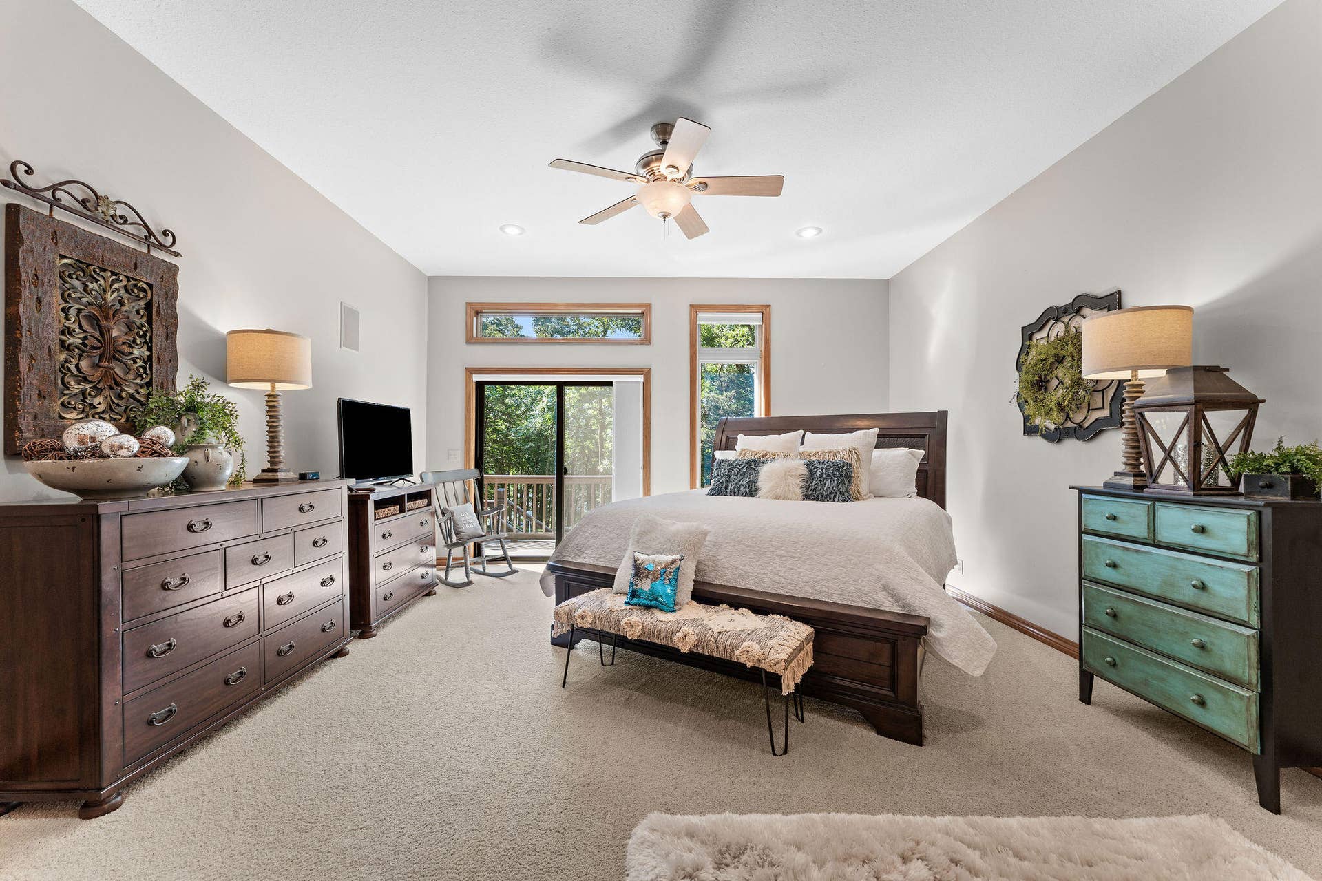 53 Holly Lane, Branson West, MO 65737 Light-filled Primary Bedroom