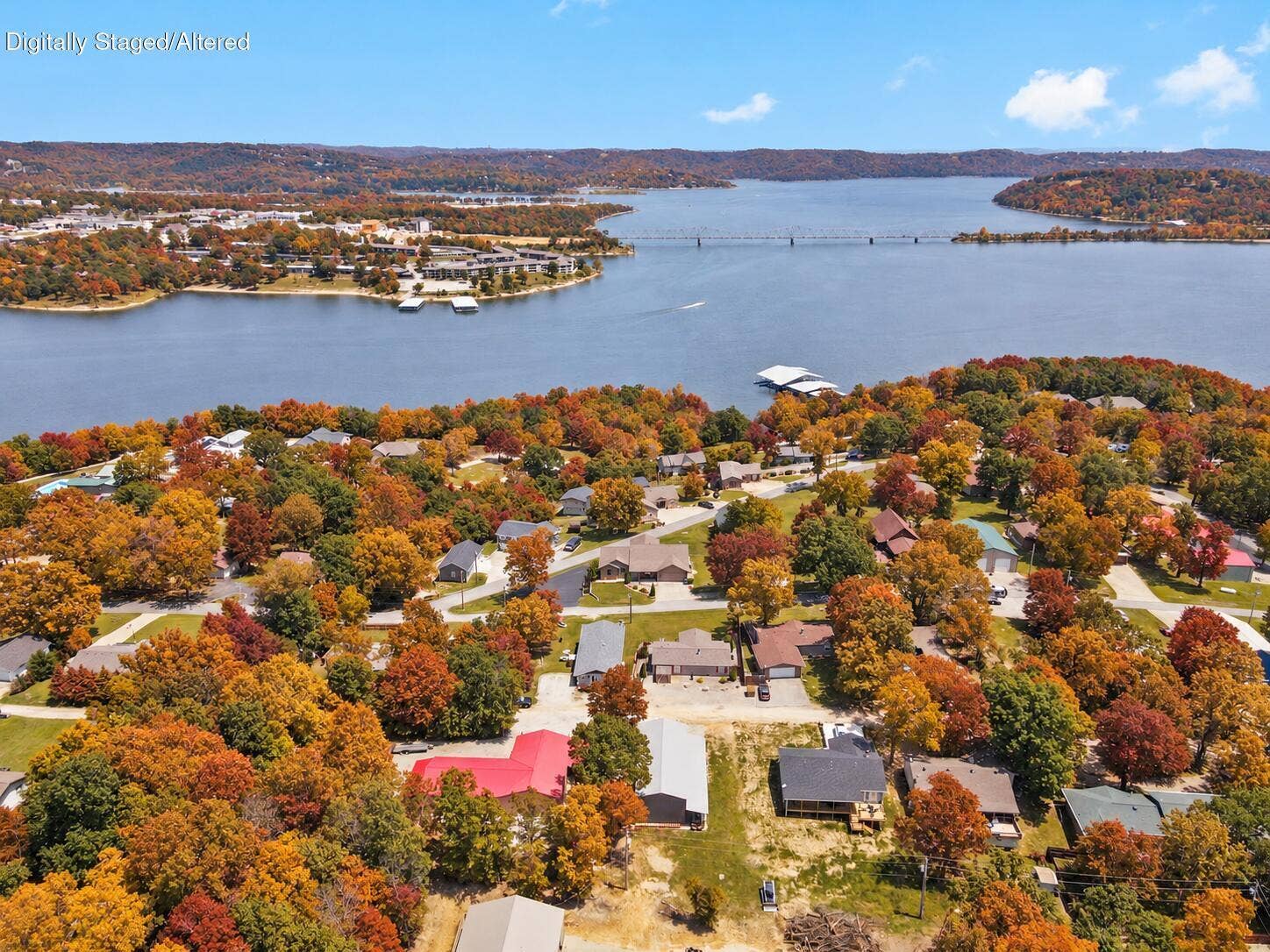 101 Teepee Lane, Kimberling City, MO 65686 Ozarks lakefront home in fall colors-10