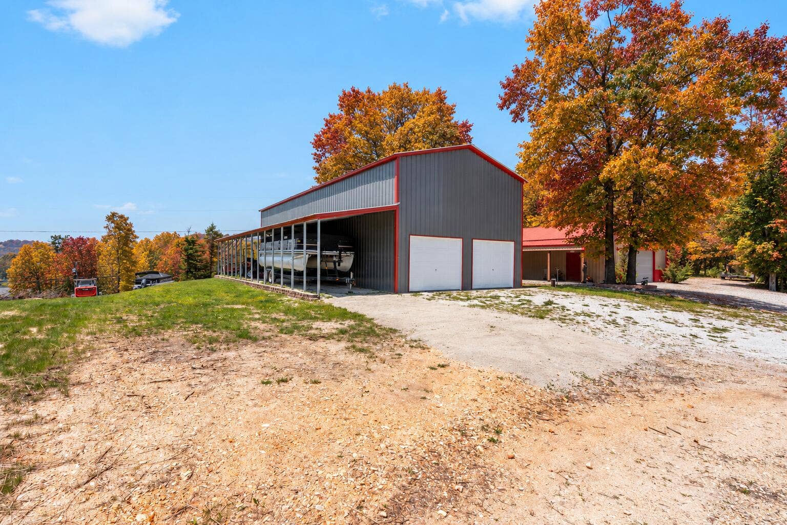 101 Teepee Lane, Kimberling City, MO 65686 Ozarks lakeside property in fall-5