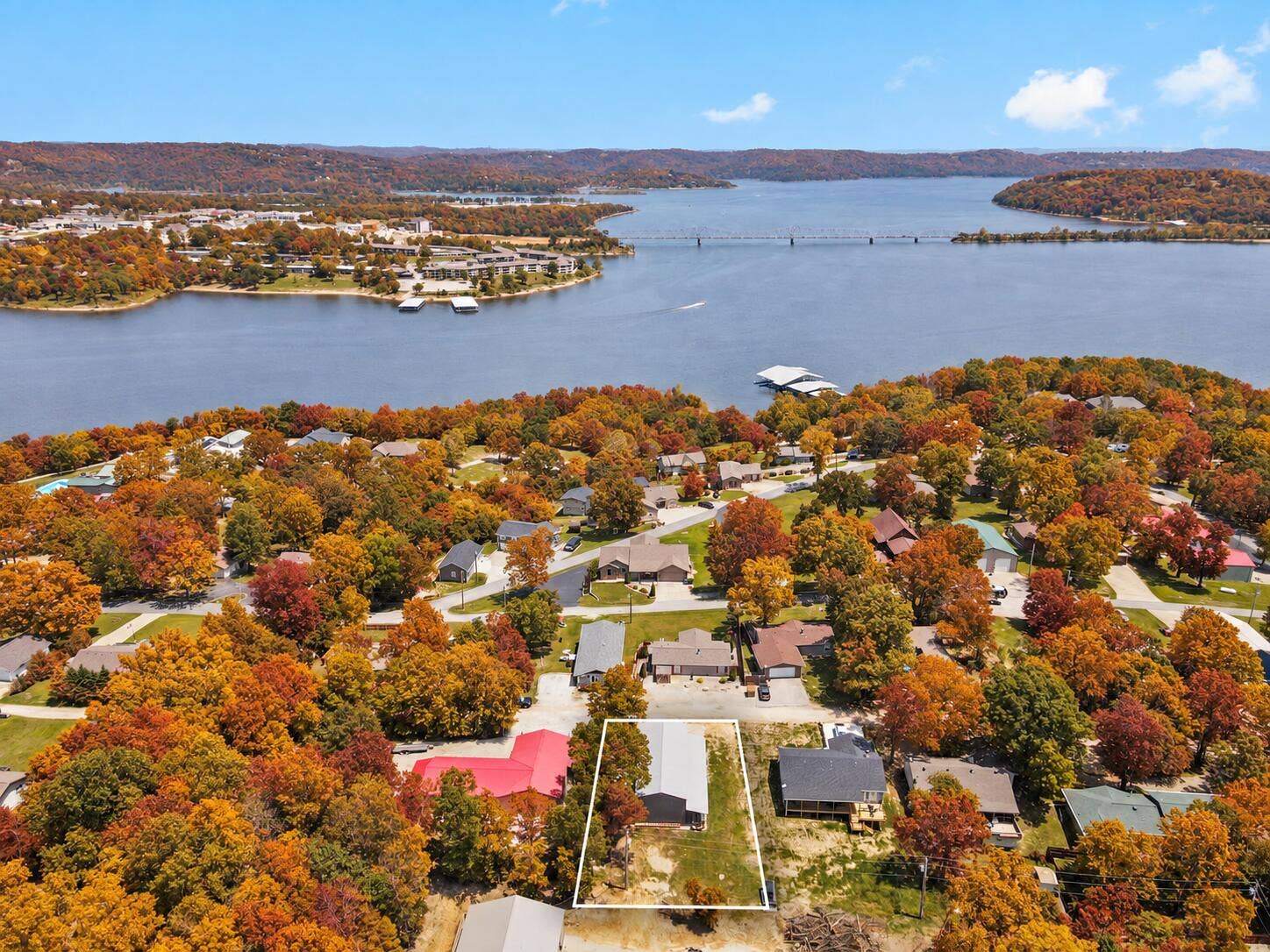 101 Teepee Lane, Kimberling City, MO 65686 Ozarks Lake Property in Autumn Foliage-1