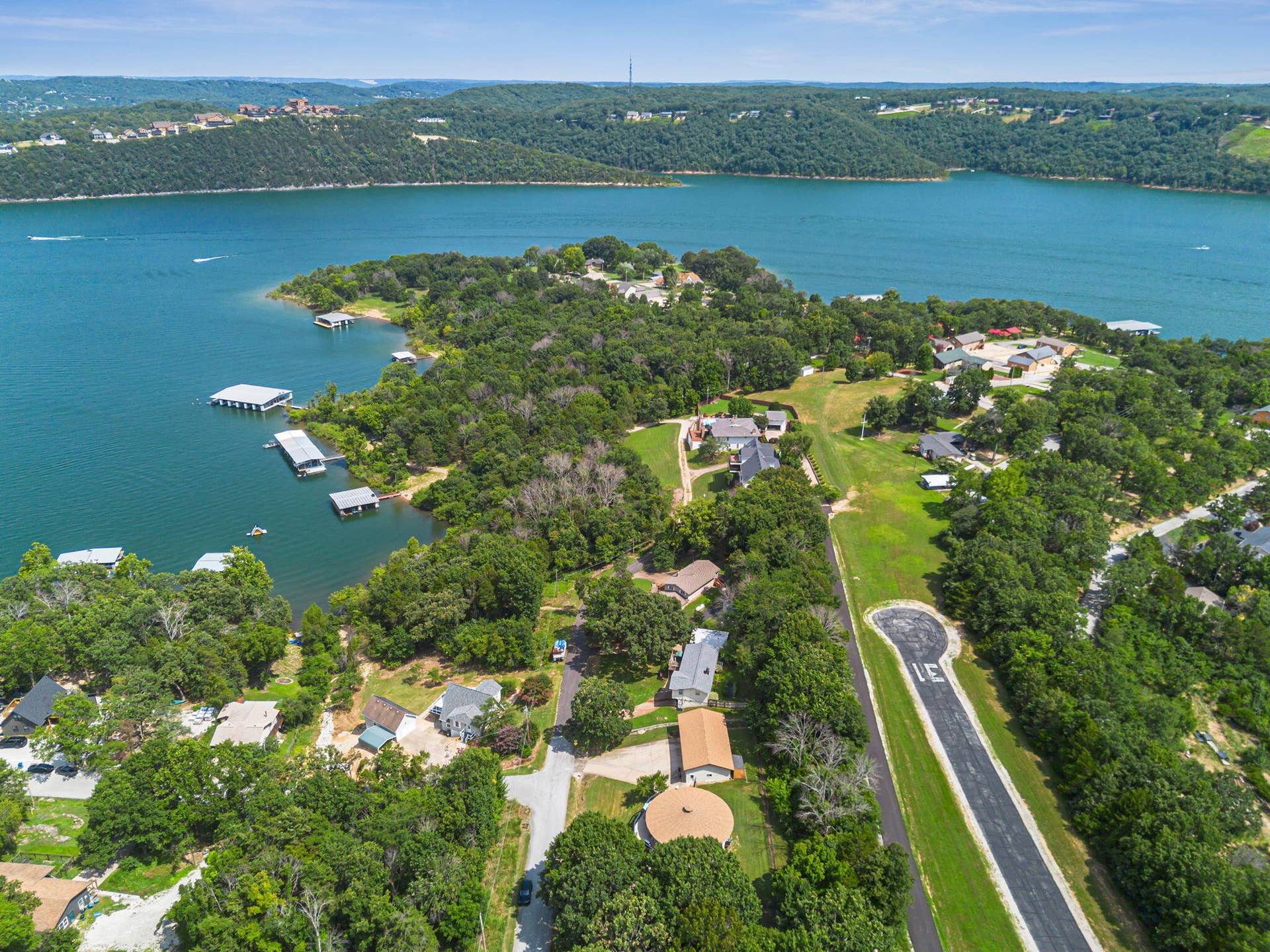 532 Bonanza Drive, Kimberling City, MO 65686 532-Bonanza-Dr-Lake-Close