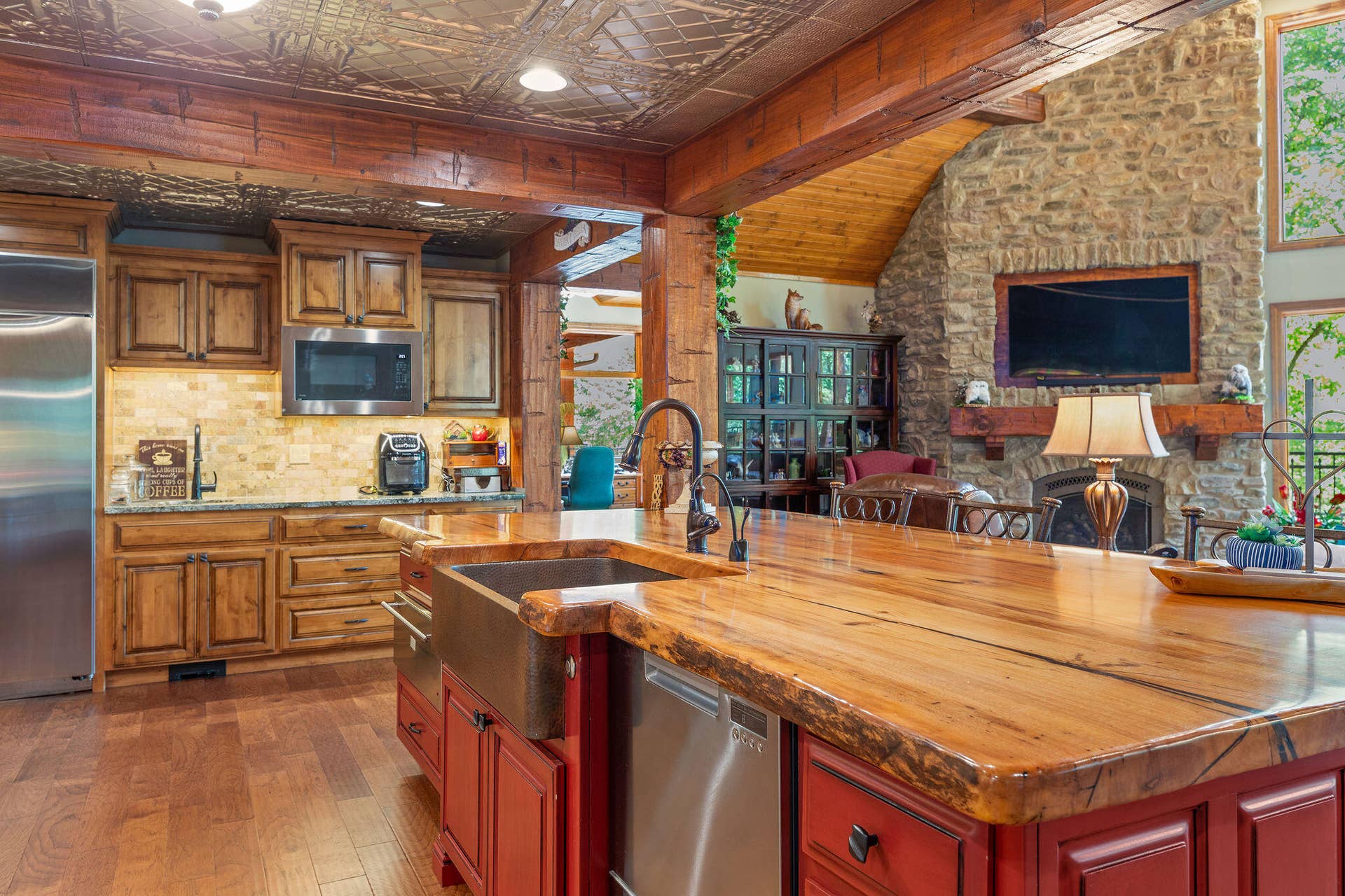 1517 Lake Bluff Drive, Branson West, MO 65737 1517 Lake Bluff Drive