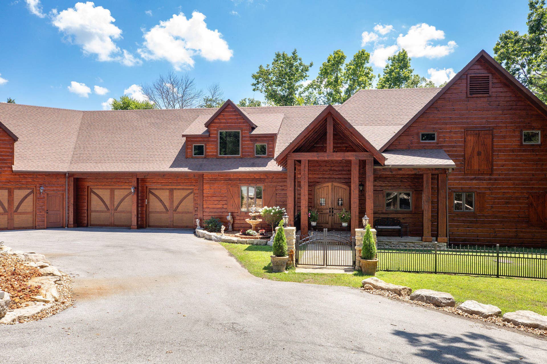 1517 Lake Bluff Drive, Branson West, MO 65737 1517 Lake Bluff Drive