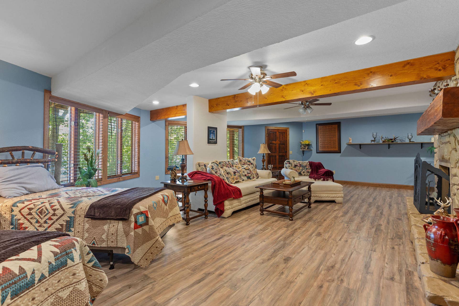 1517 Lake Bluff Drive, Branson West, MO 65737 1517 Lake Bluff Drive
