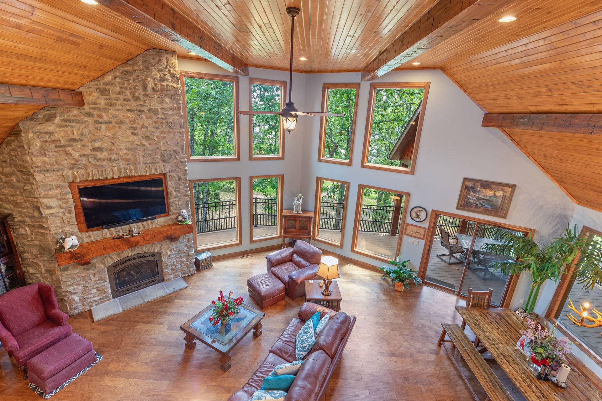 1517 Lake Bluff Drive, Branson West, MO 65737 1517 Lake Bluff Drive