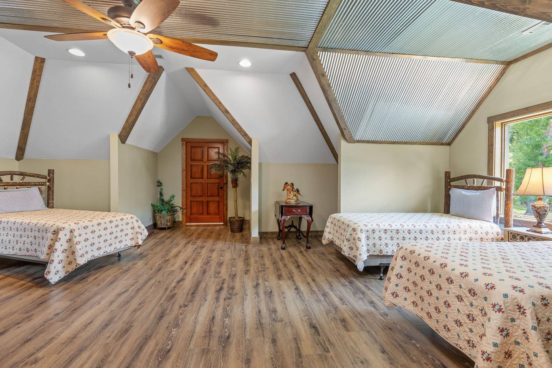 1517 Lake Bluff Drive, Branson West, MO 65737 1517 Lake Bluff Drive
