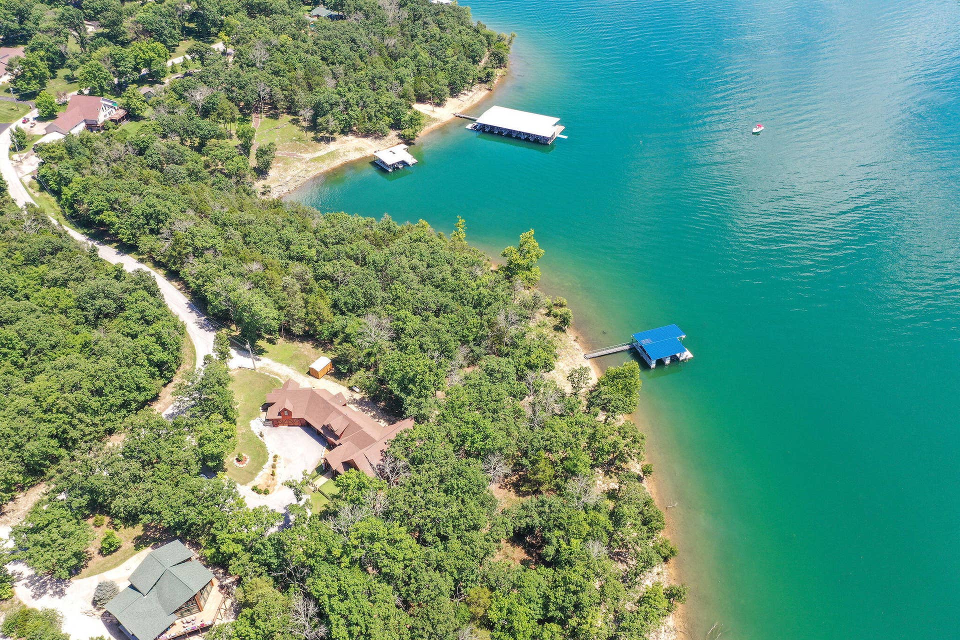 1517 Lake Bluff Drive, Branson West, MO 65737 1517 Lake Bluff Drive
