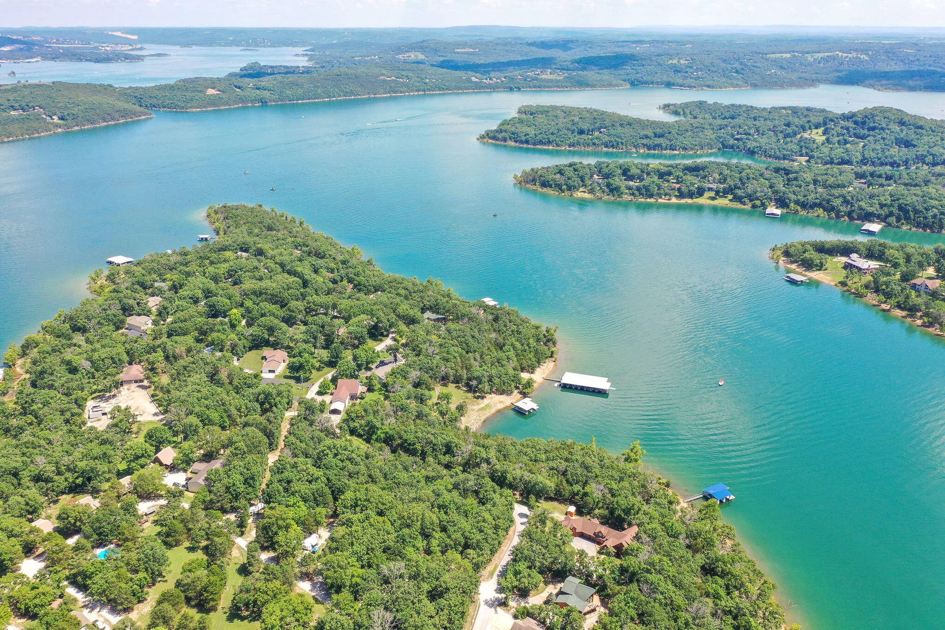 1517 Lake Bluff Drive, Branson West, MO 65737 1517 Lake Bluff Drive