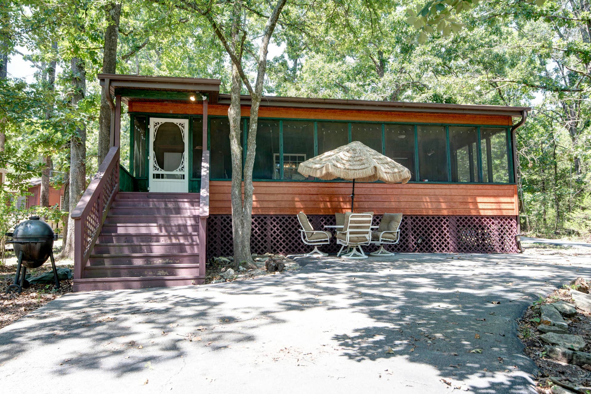 363 Sportsmans Circle, Branson West, MO 65737 Front of Home