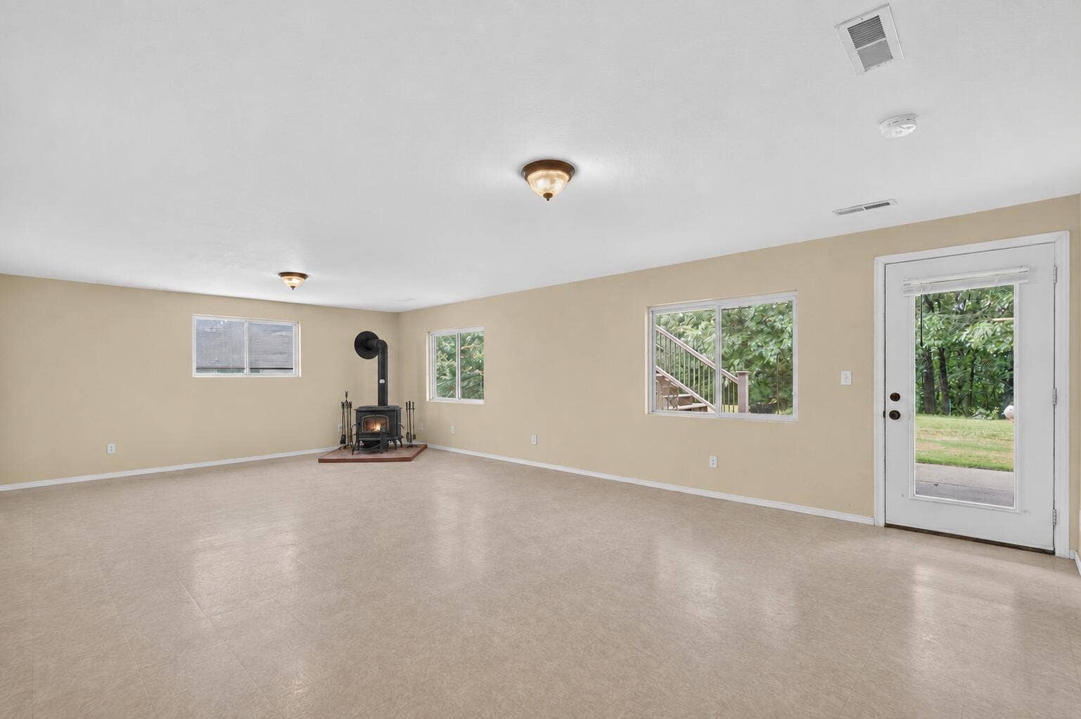 237 N Catamount Blvd, Branson West,