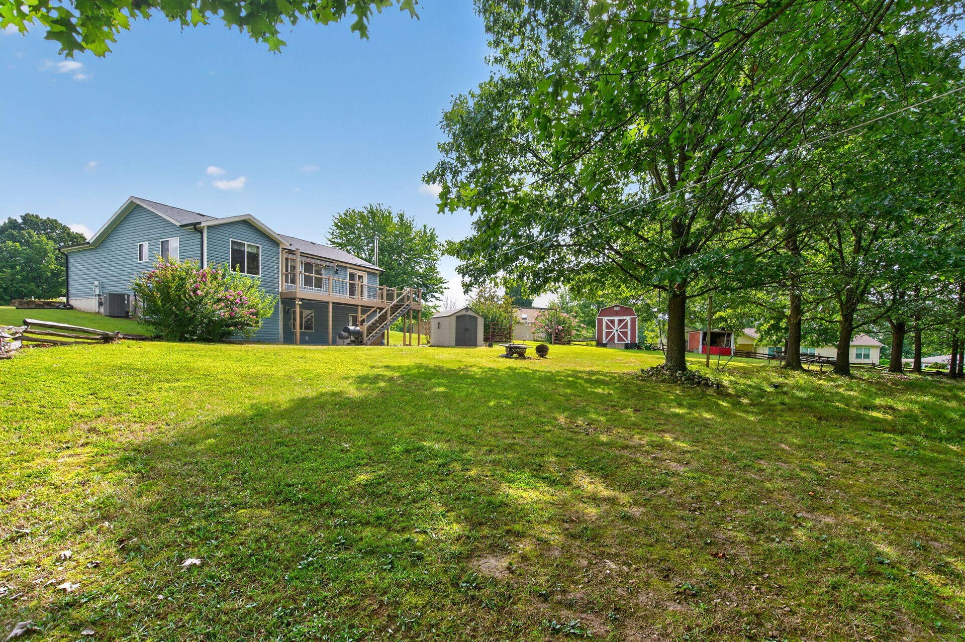 237 N Catamount Blvd, Branson West,