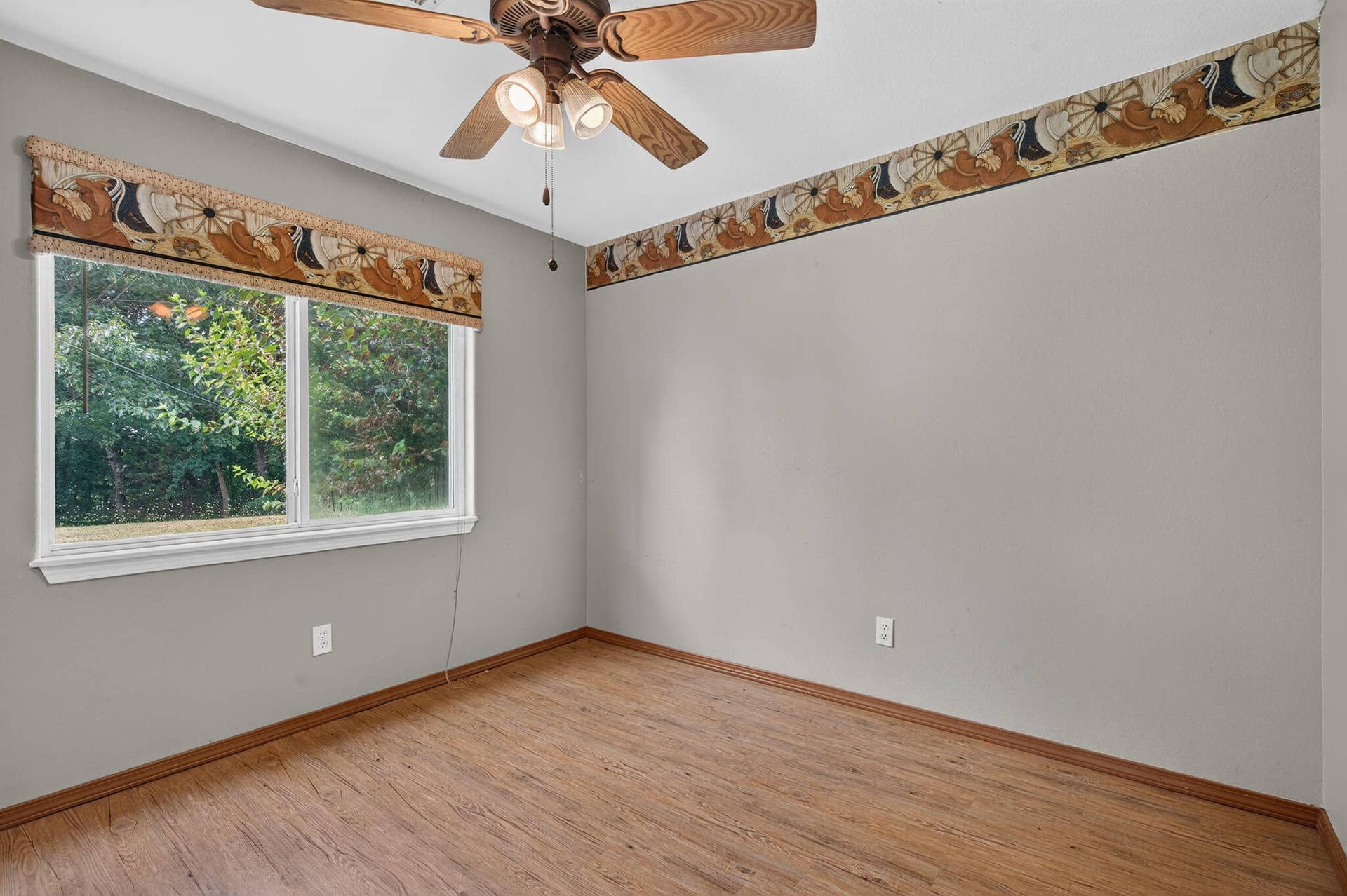 237 N Catamount Blvd, Branson West,