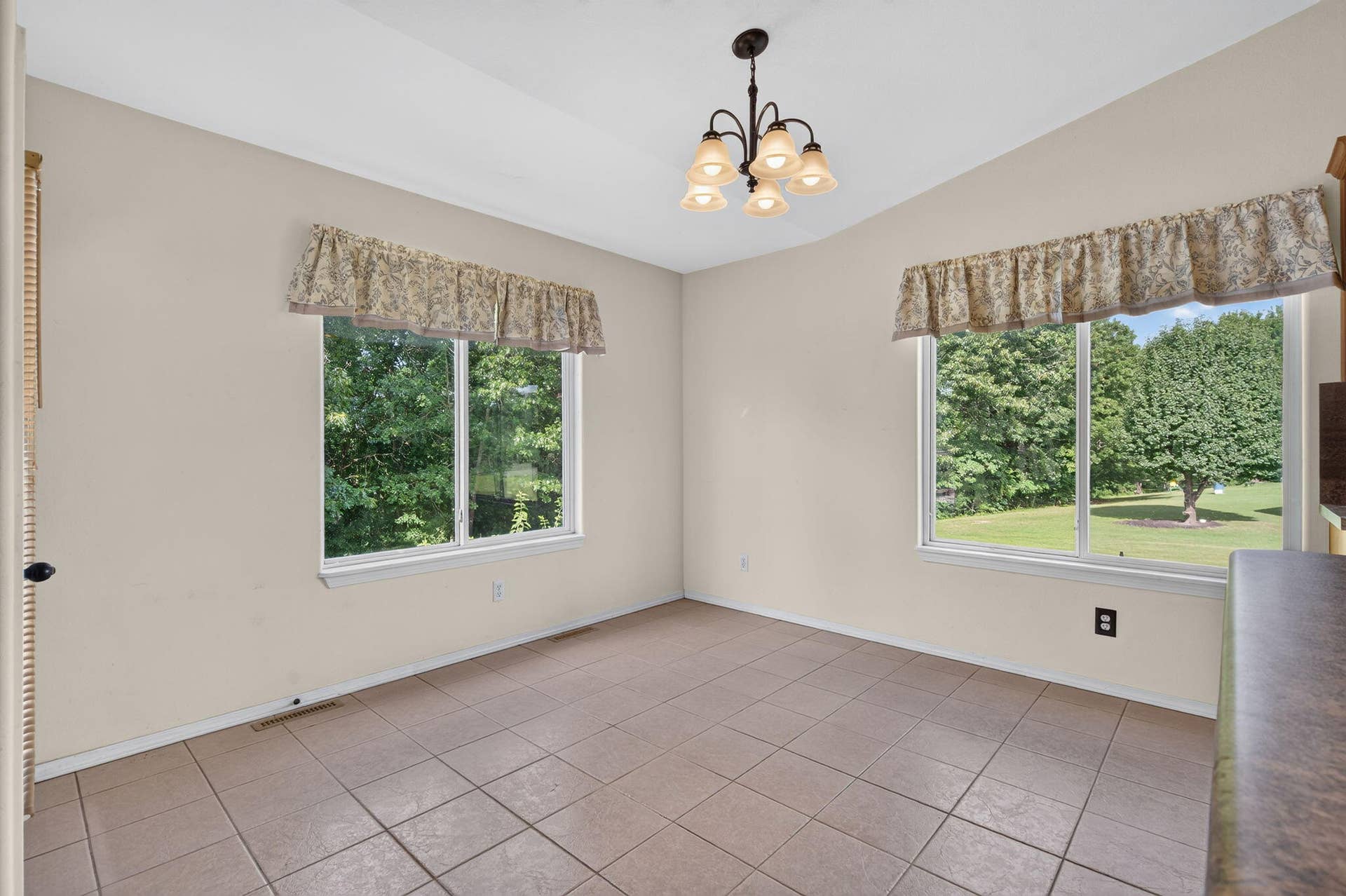 237 N Catamount Blvd, Branson West,