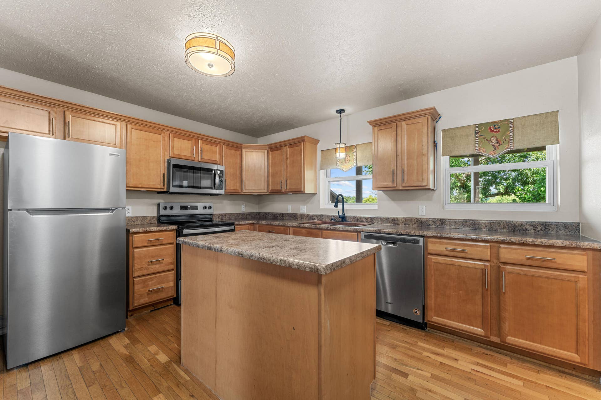 27 Crestview Street, Kimberling City, MO 65686 SDD00088