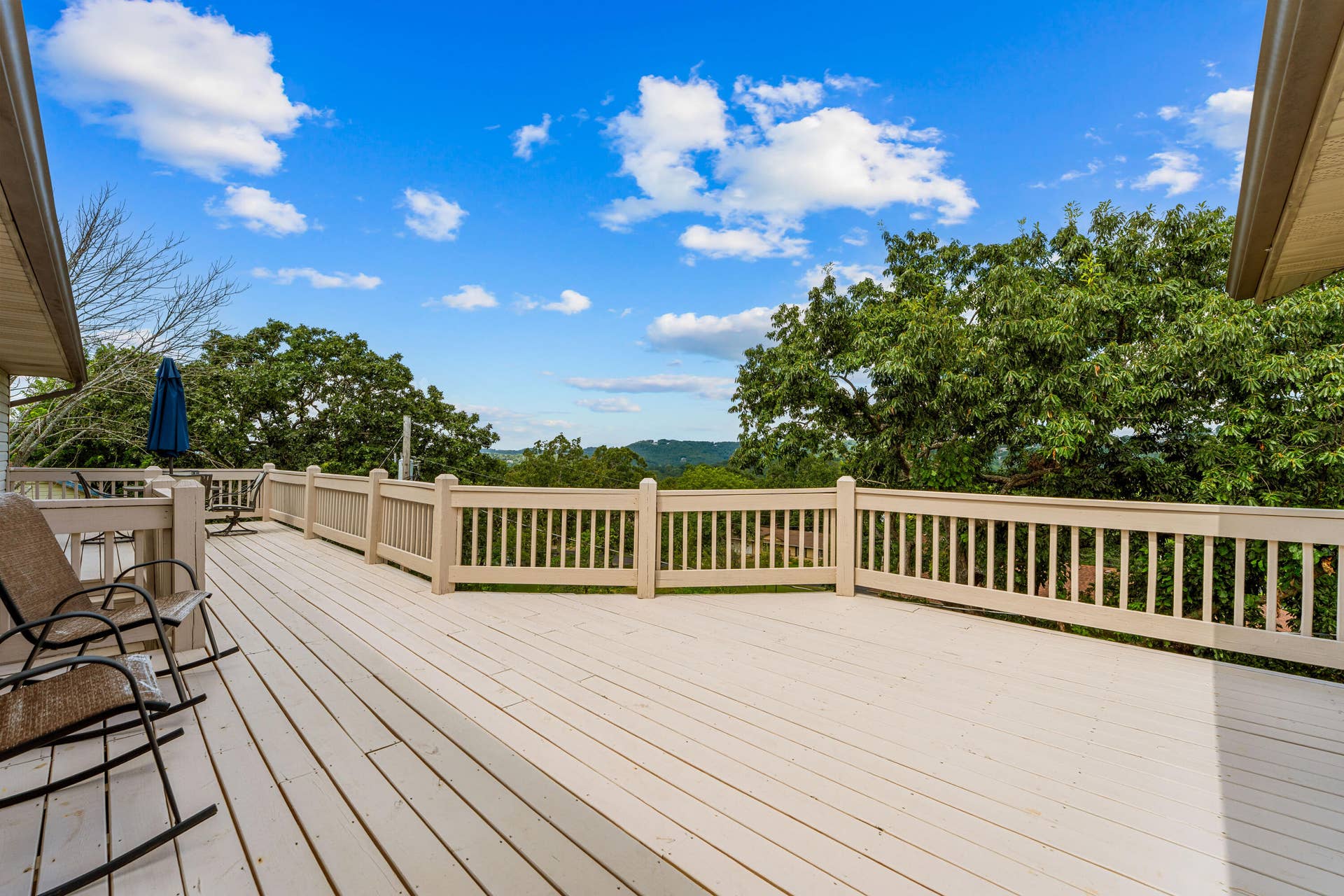 27 Crestview Street, Kimberling City, MO 65686 SDD00270