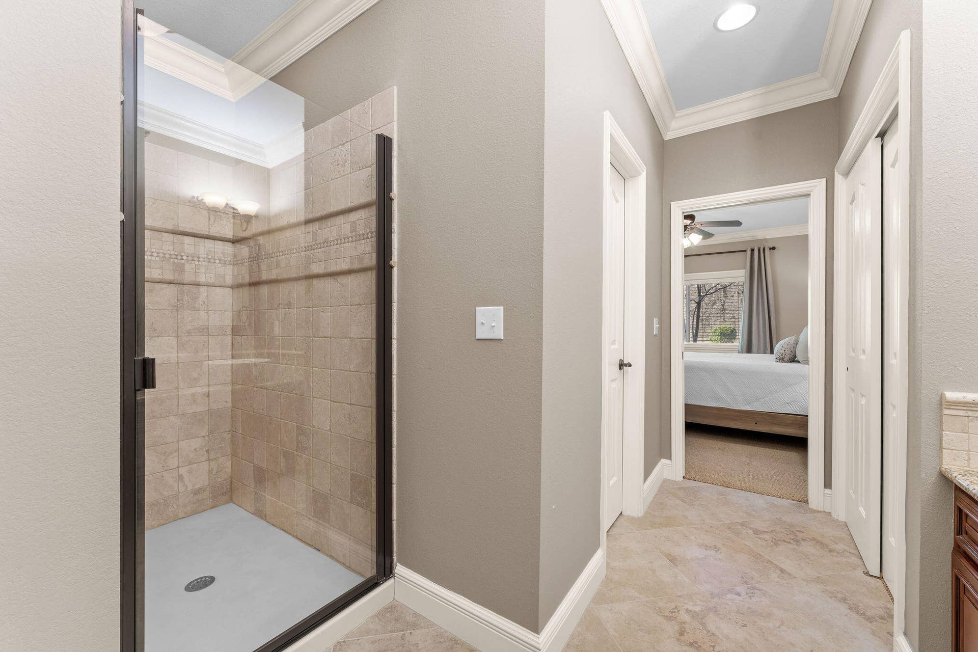Primary En Suite