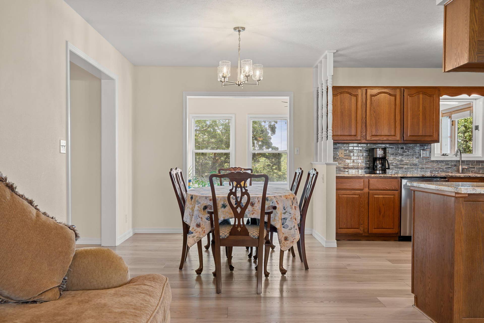 43 Irish Hills Boulevard, Kimberling City, MO 65686 Dining Room