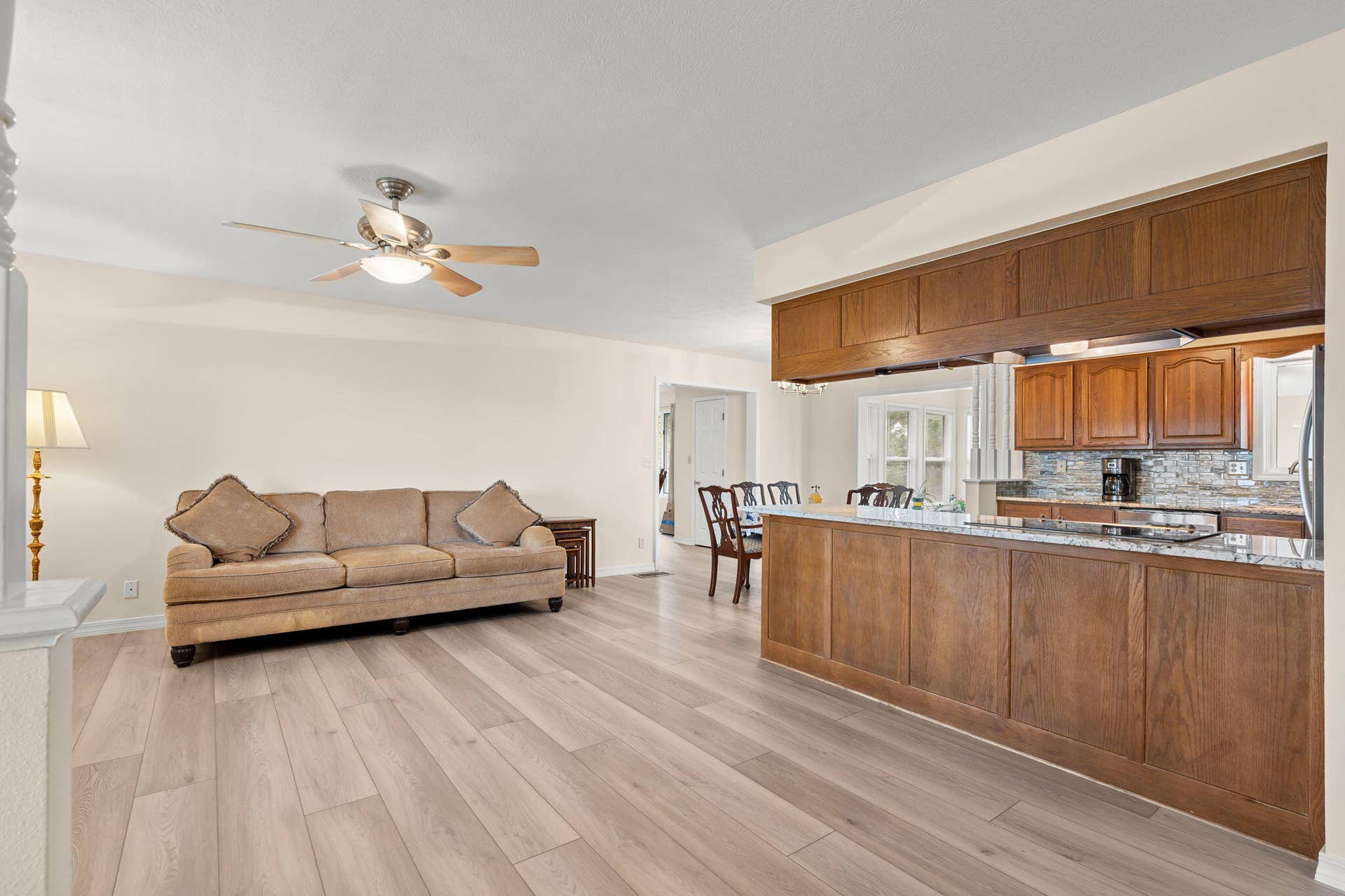 43 Irish Hills Boulevard, Kimberling City, MO 65686 Living Room