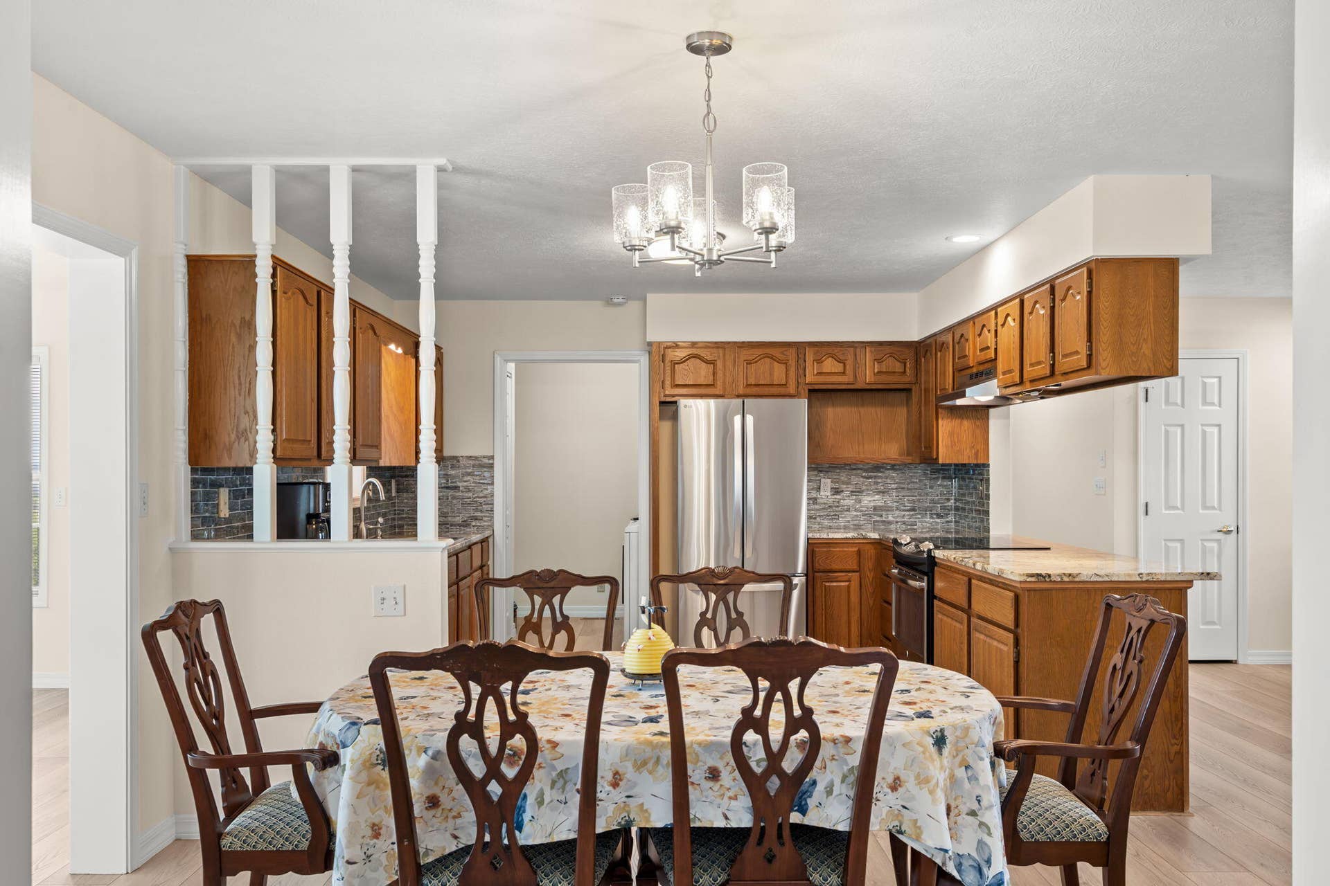 43 Irish Hills Boulevard, Kimberling City, MO 65686 Dining Room/Kithcen