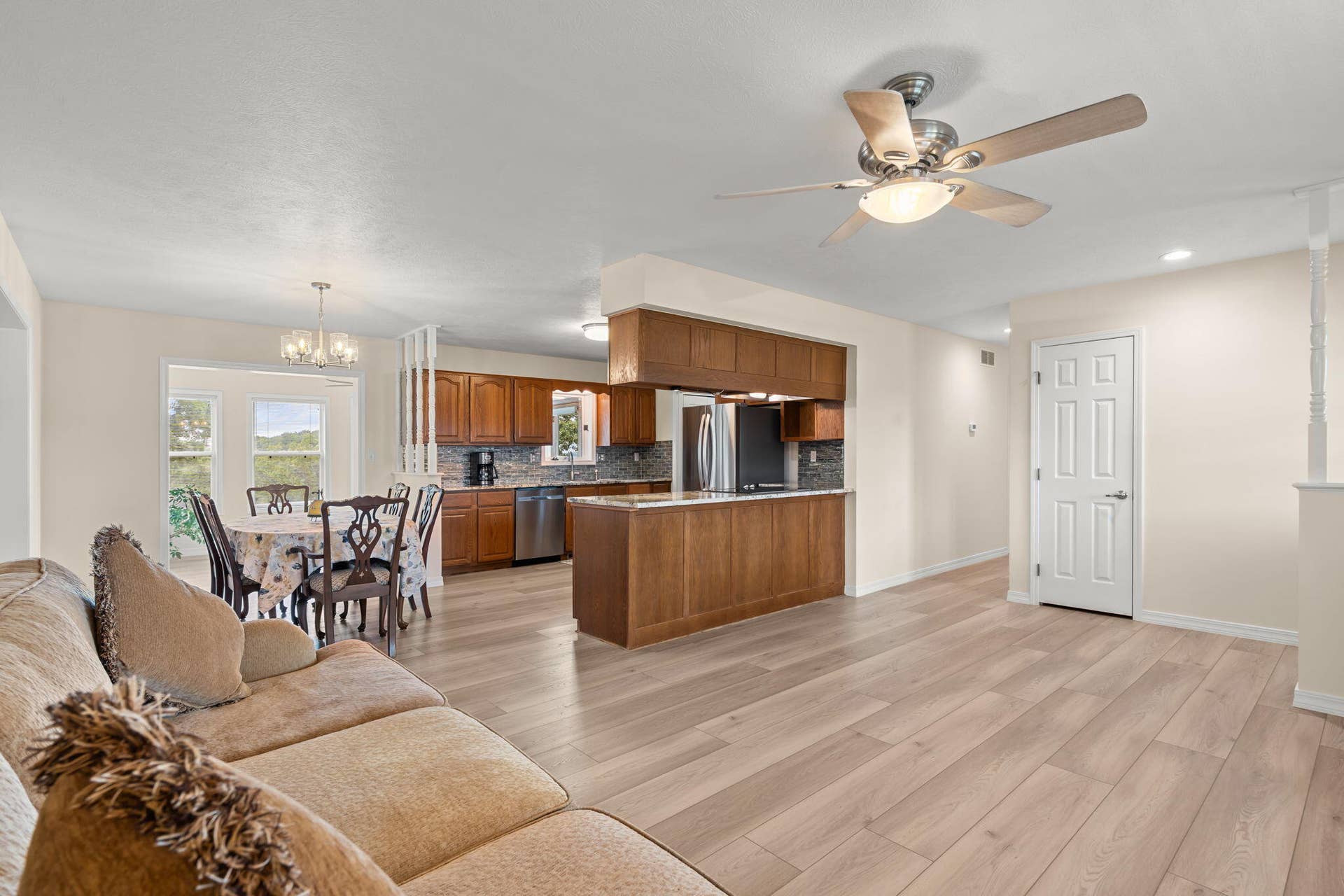 43 Irish Hills Boulevard, Kimberling City, MO 65686 Open Concept