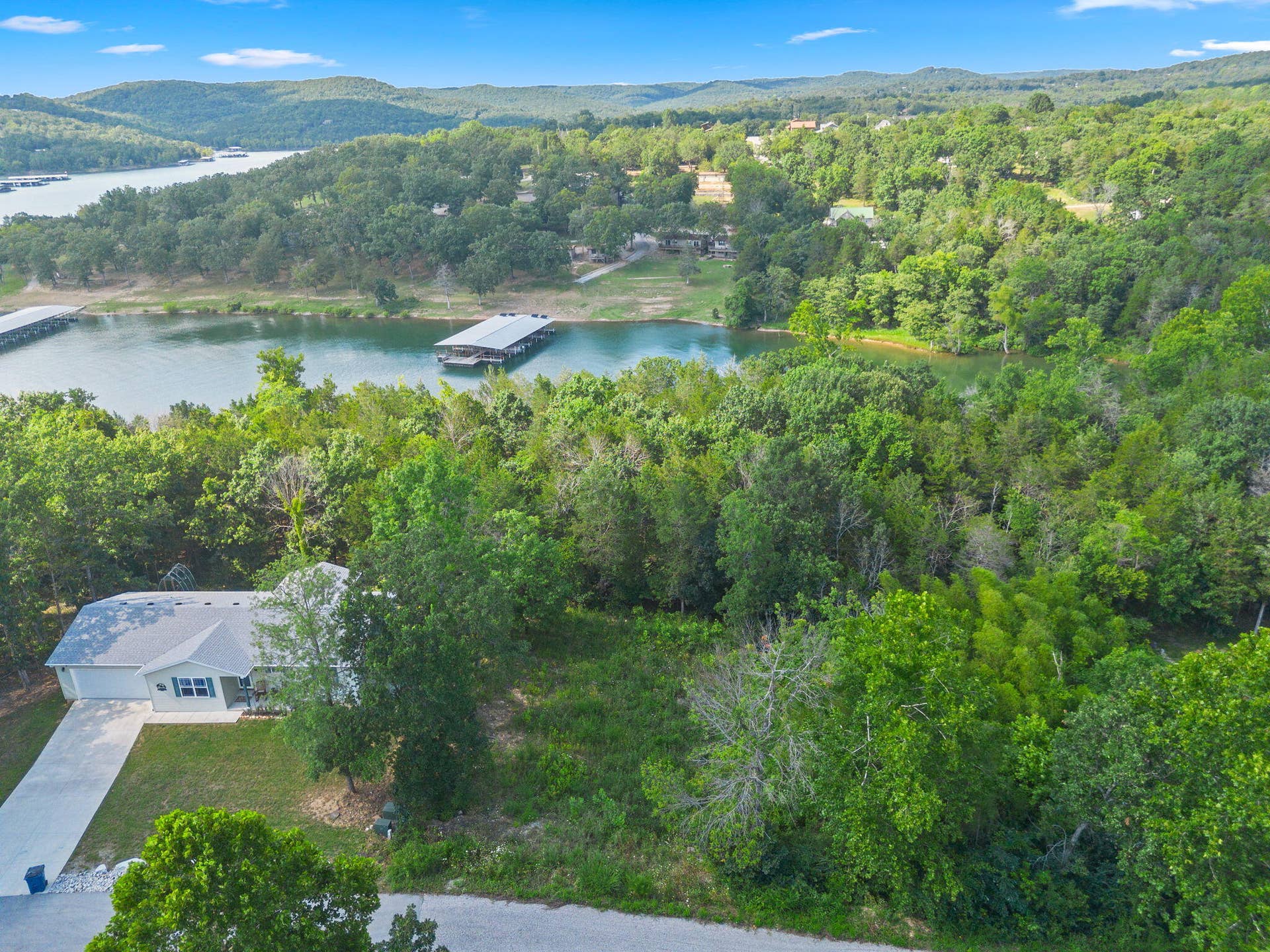 Lot 16 Clear Cove Landing, Reeds Spring, MO 65737 Lot-16-Clear-Cove-Water's-Edge-Lot
