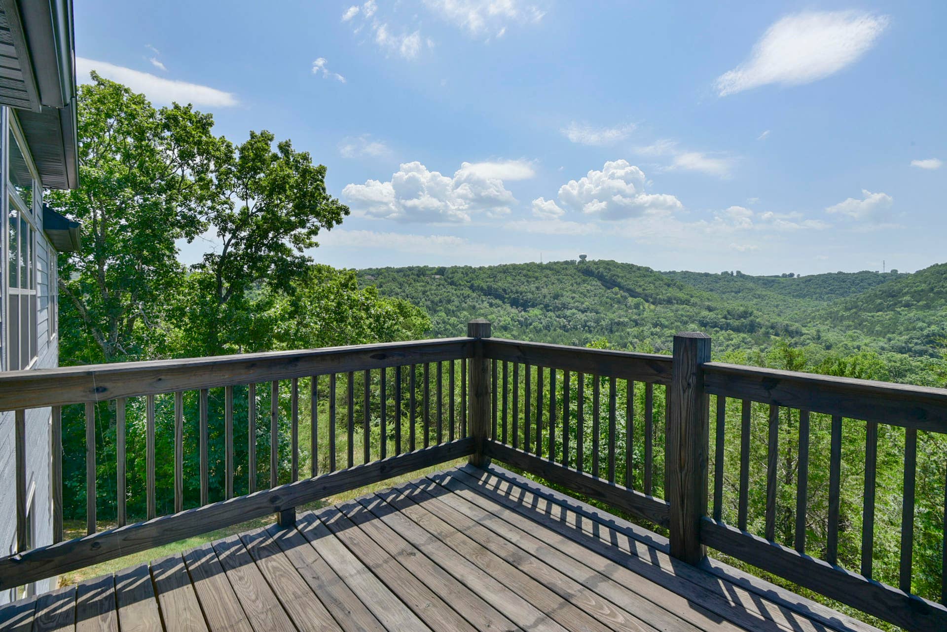 Upper Level Deck 1A