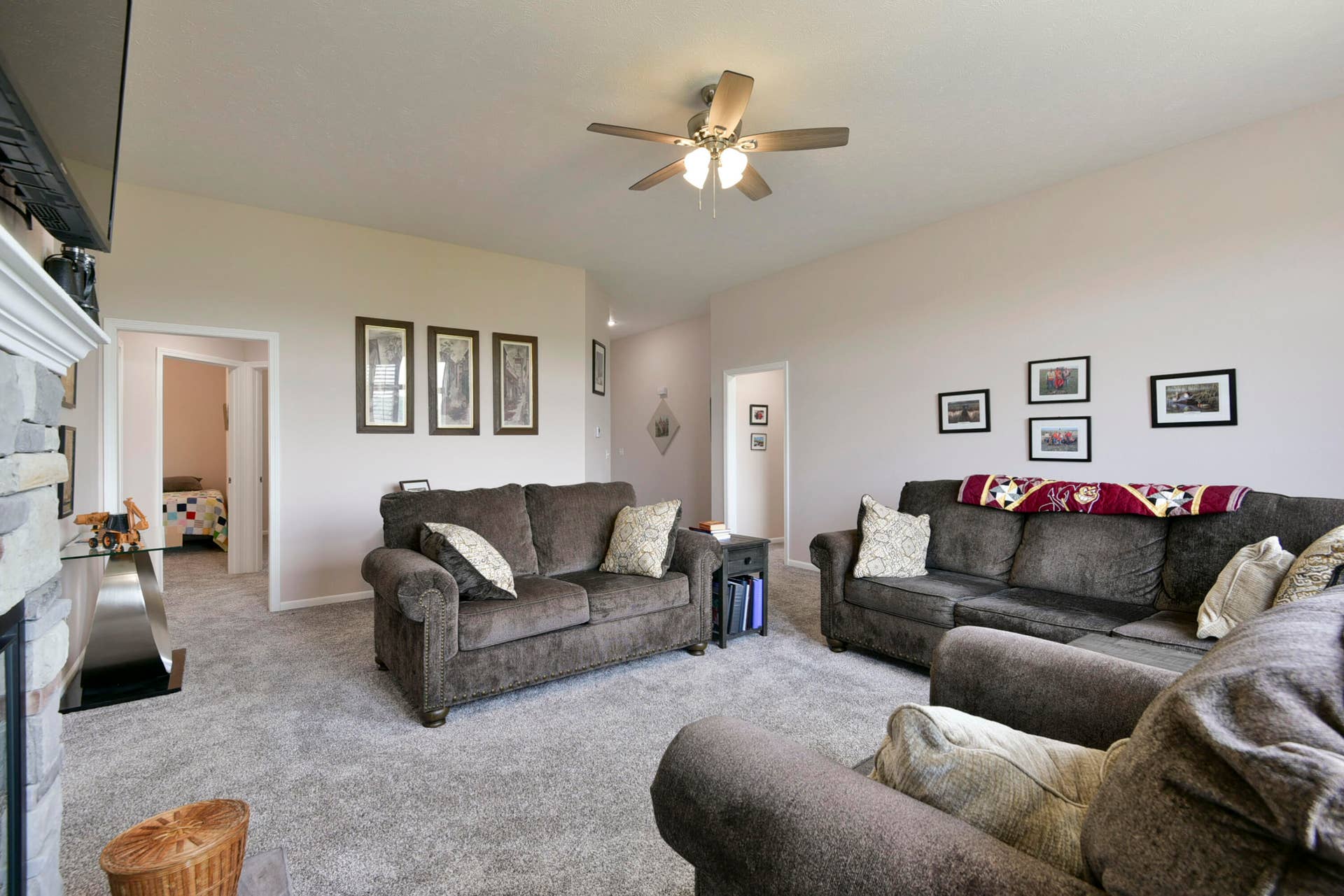 Living Room 4