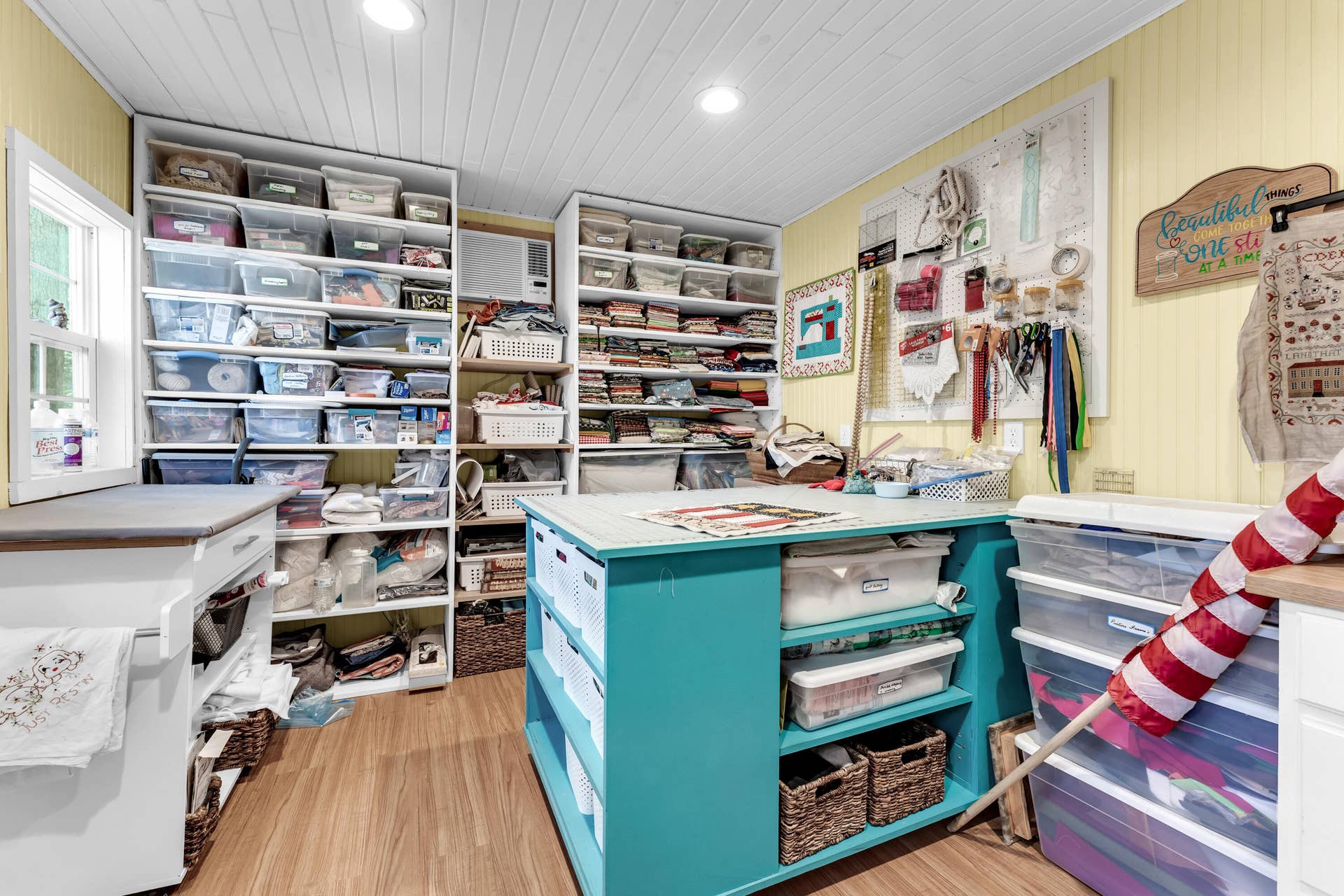 81 Deer Ridge Trail, Kimberling City, MO 65686 studio2